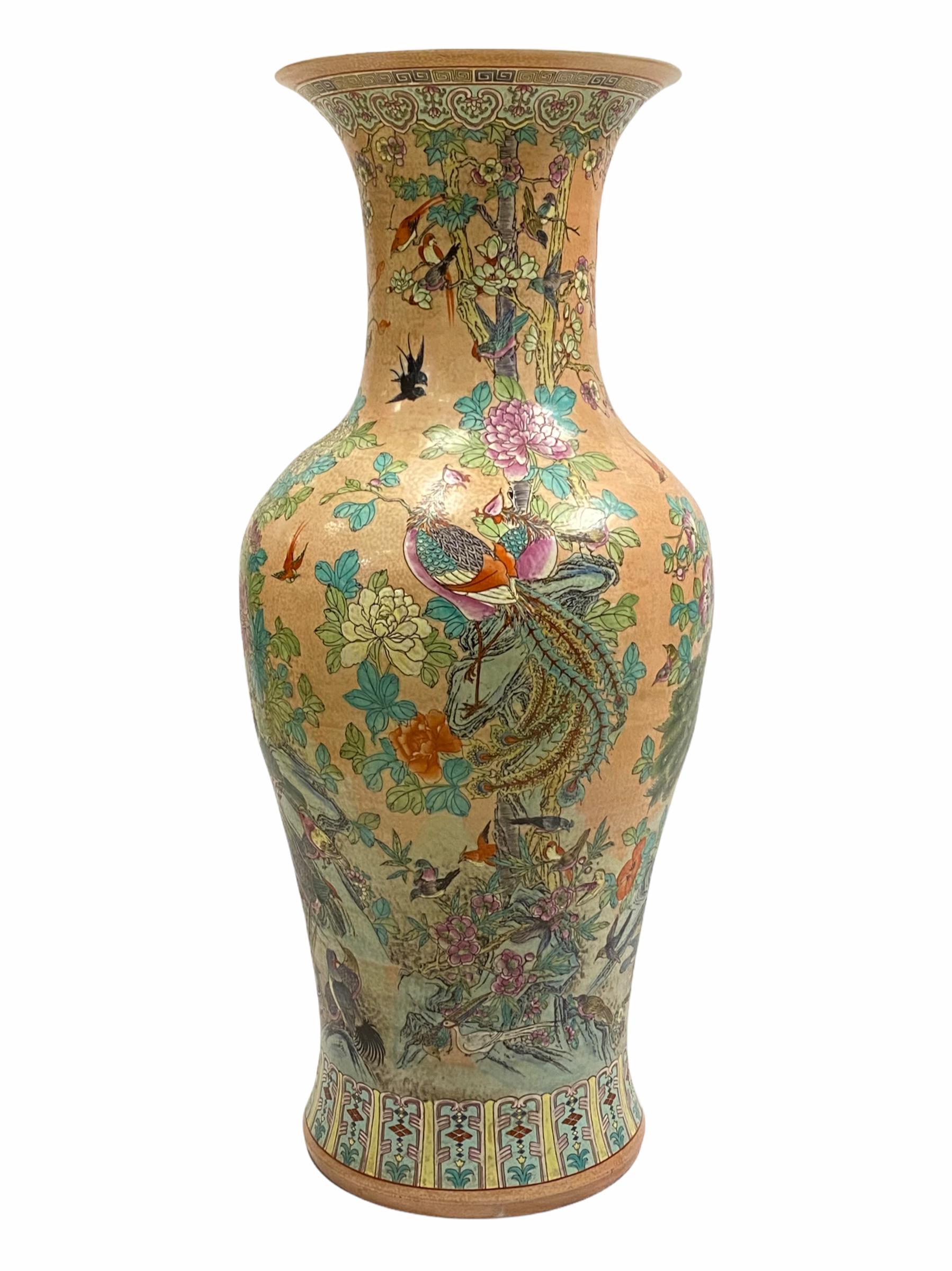 Pair Large Chinese Republic Period Porcelain Vases For Sale 2