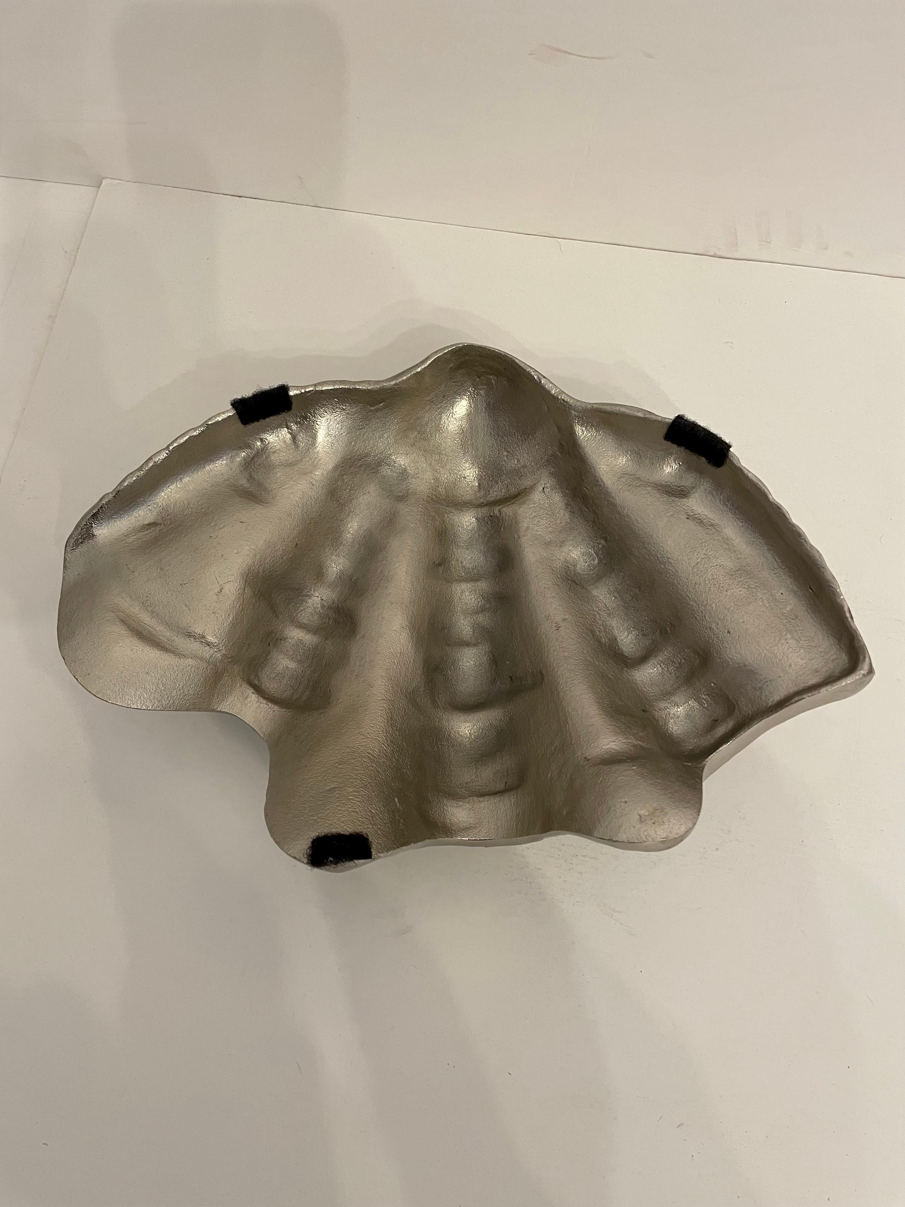 Alluminio Coppia di conchiglie grandi o conchiglie di mare in vendita