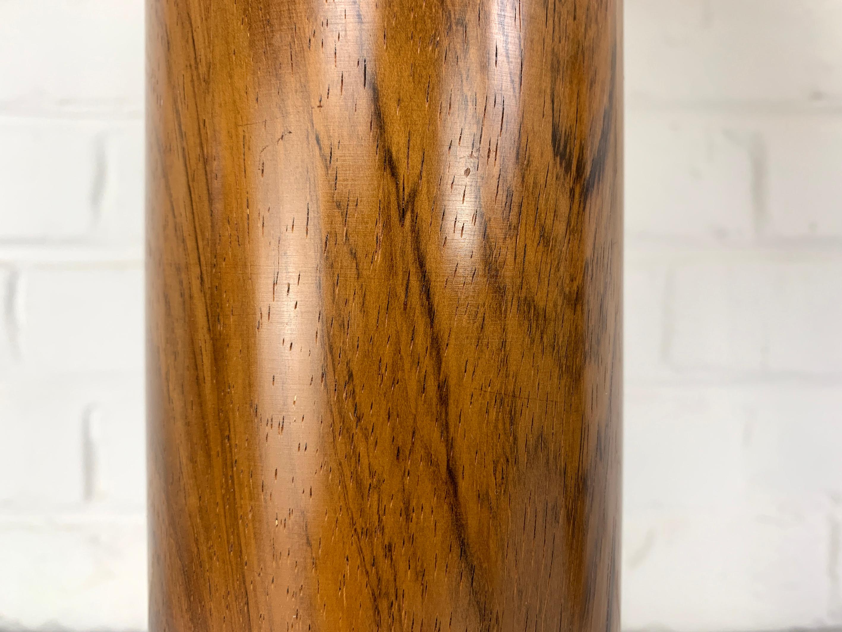 Pair large cylindric wood Table Lamps by Uno & Östen Kristiansson, Luxus, Sweden For Sale 4