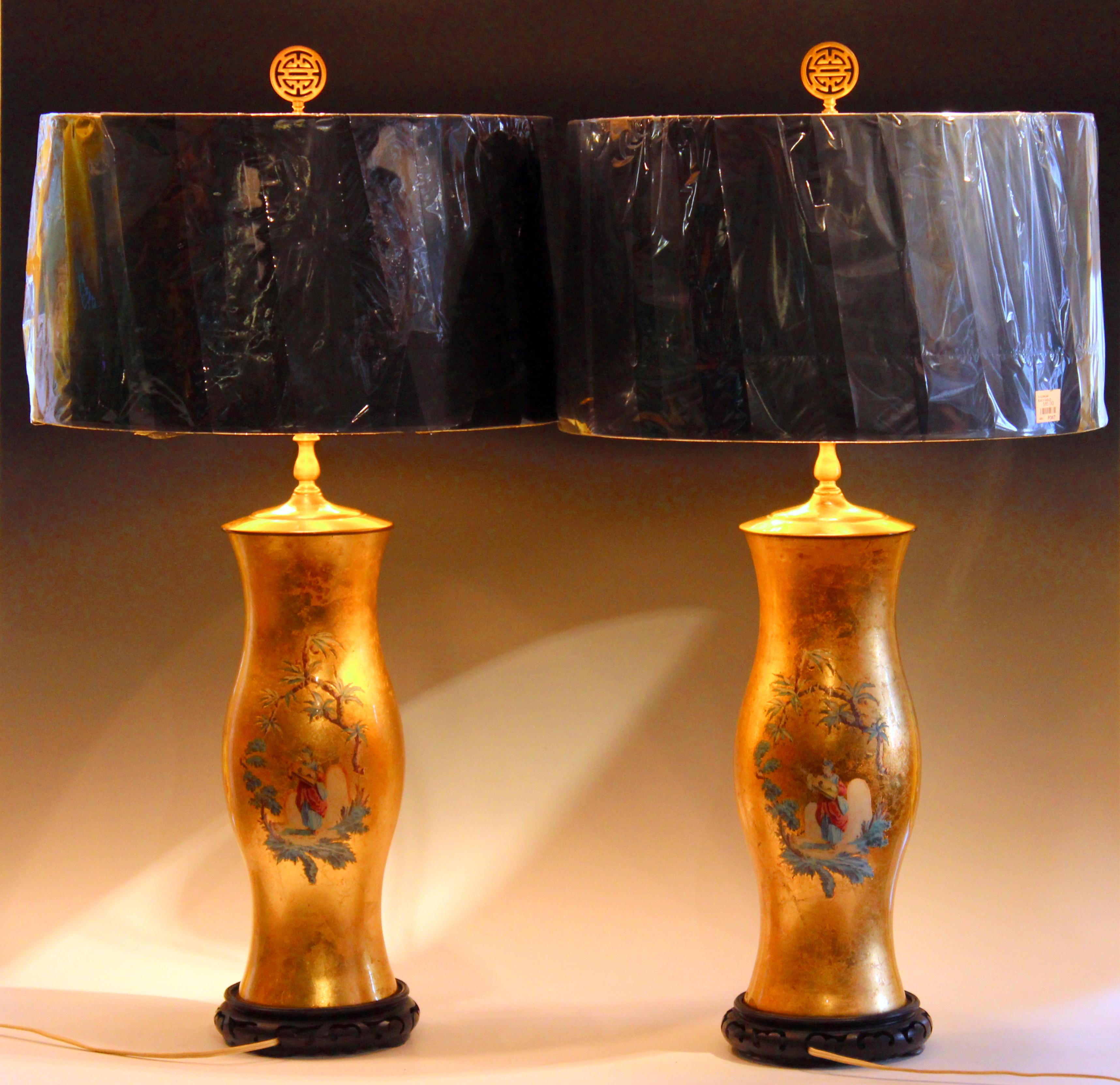 Pair of Large Eglomise Chinoiserie Gilt Decalcomania Vintage Vase Lamps im Angebot 2