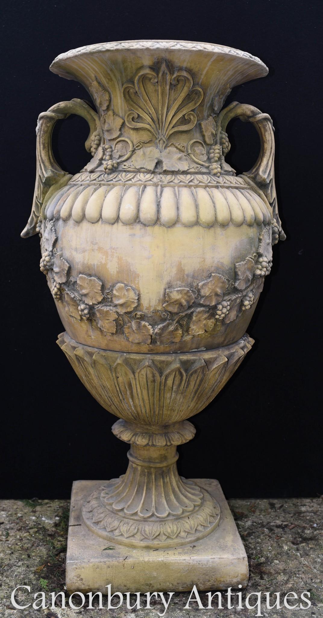 Paar große englische Stone Garden Urnen Amphora Vase (21. Jahrhundert und zeitgenössisch) im Angebot
