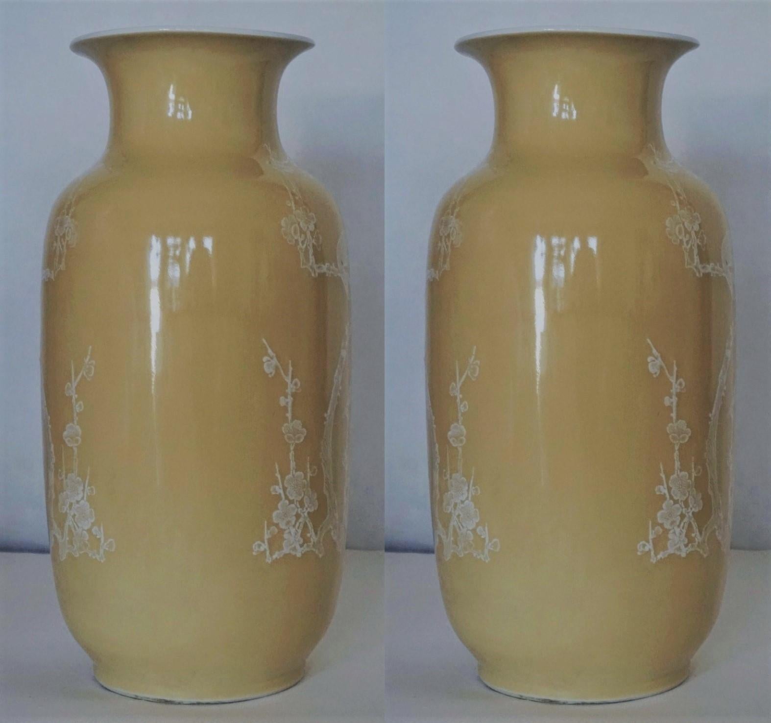 Porcelain Pair Large Fine Chinese Yellow-Ground Decorated Vases Early 20th Century, Marked For Sale