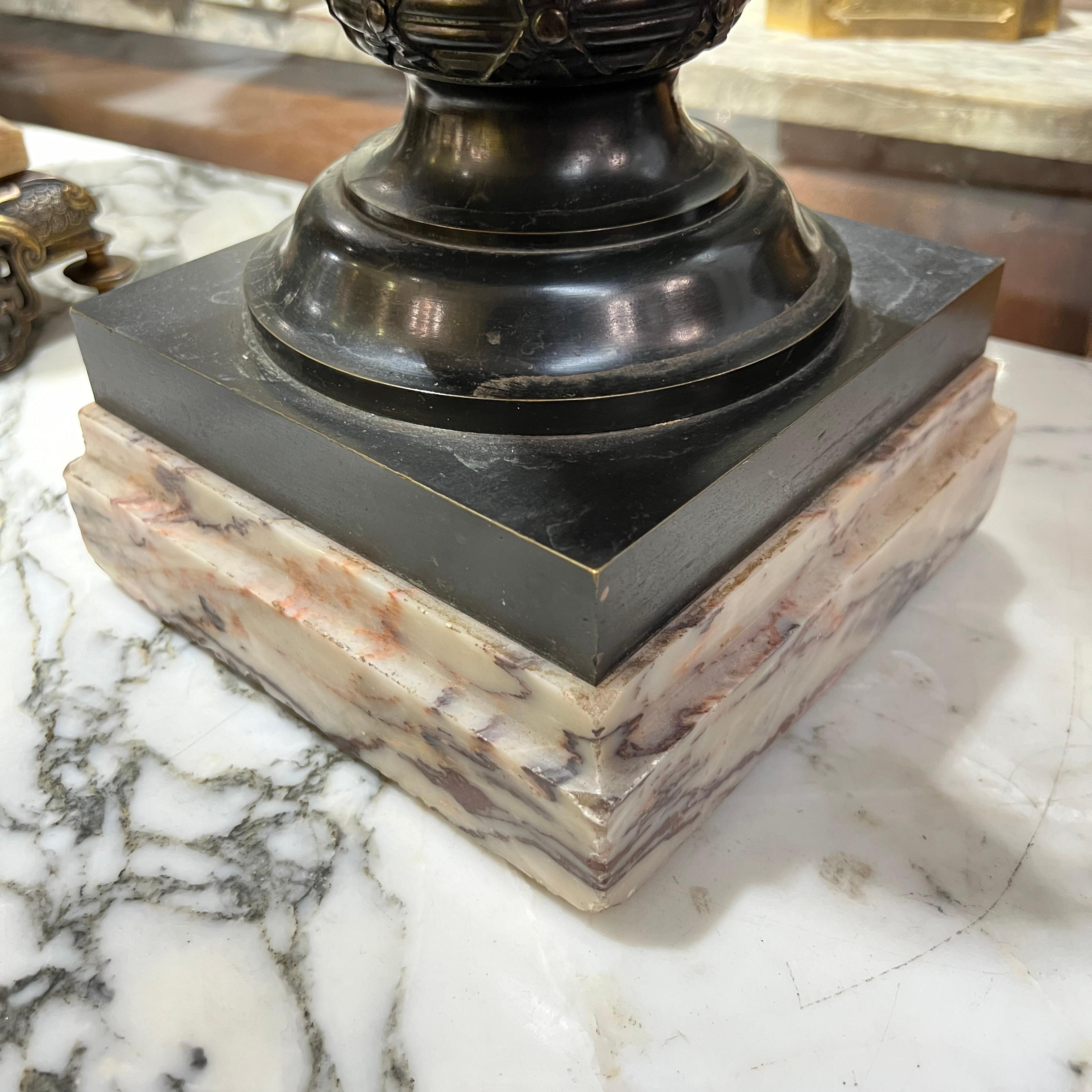 Paire de grandes jardinières françaises de style Empire égyptien par Eugene Cornu 4