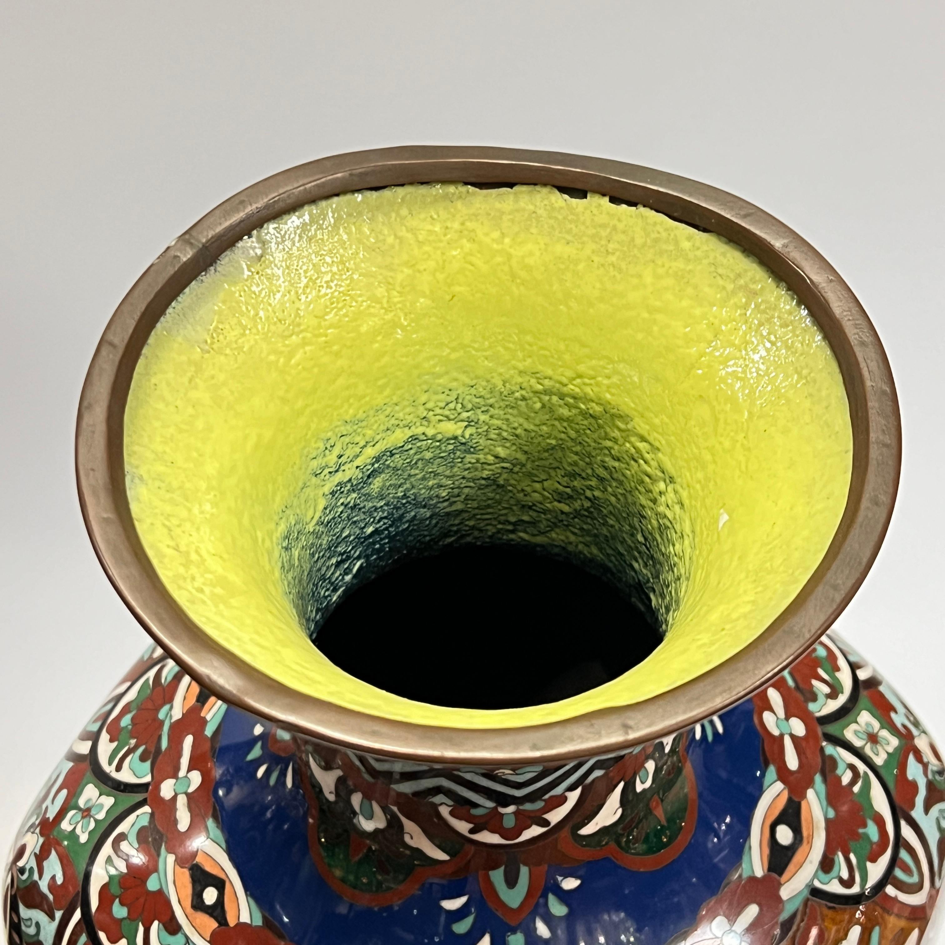 Pair Large Japanese Cloisonne Enamel Metal Vases In Good Condition For Sale In New York, NY