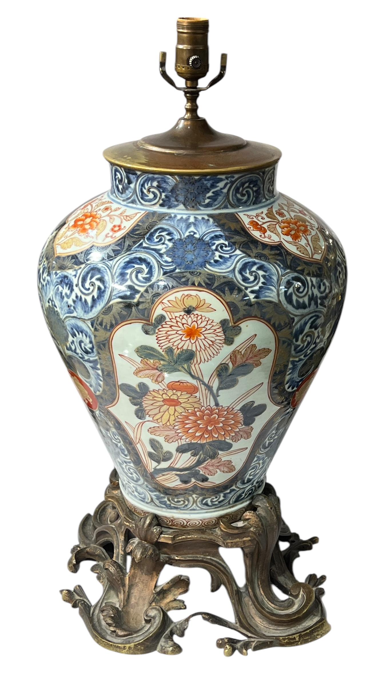 Pair Large Japanese Imari Porcelain Vase Form and Bronze Table Lamps In Good Condition For Sale In New York, NY