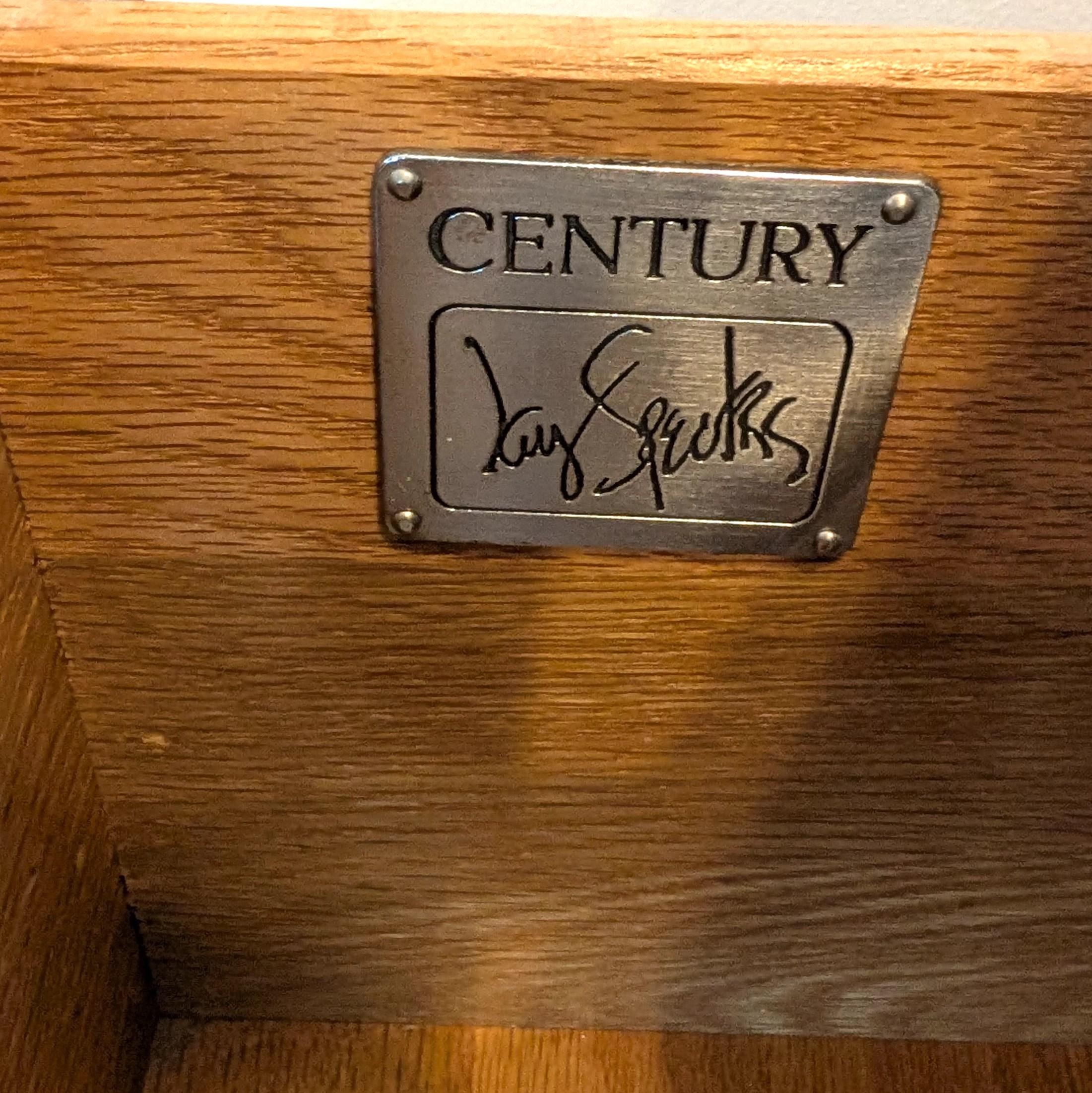 Coppia di grandi comodini/comodini in rovere Jay Spectre, USA anni '80 in vendita 3