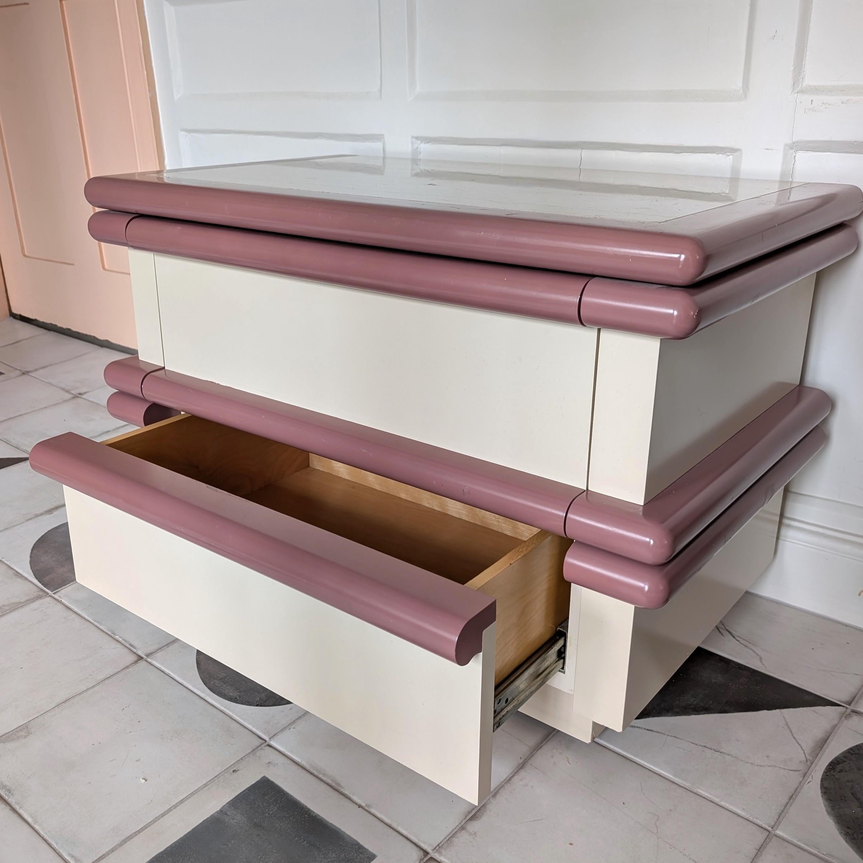 Pair large Jay Spectre style postmodern travertine bedside cabinets, USA 1980s For Sale 5