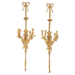 Paar große französische  Louis XVI Stil Vergoldete Bronze Wandleuchter