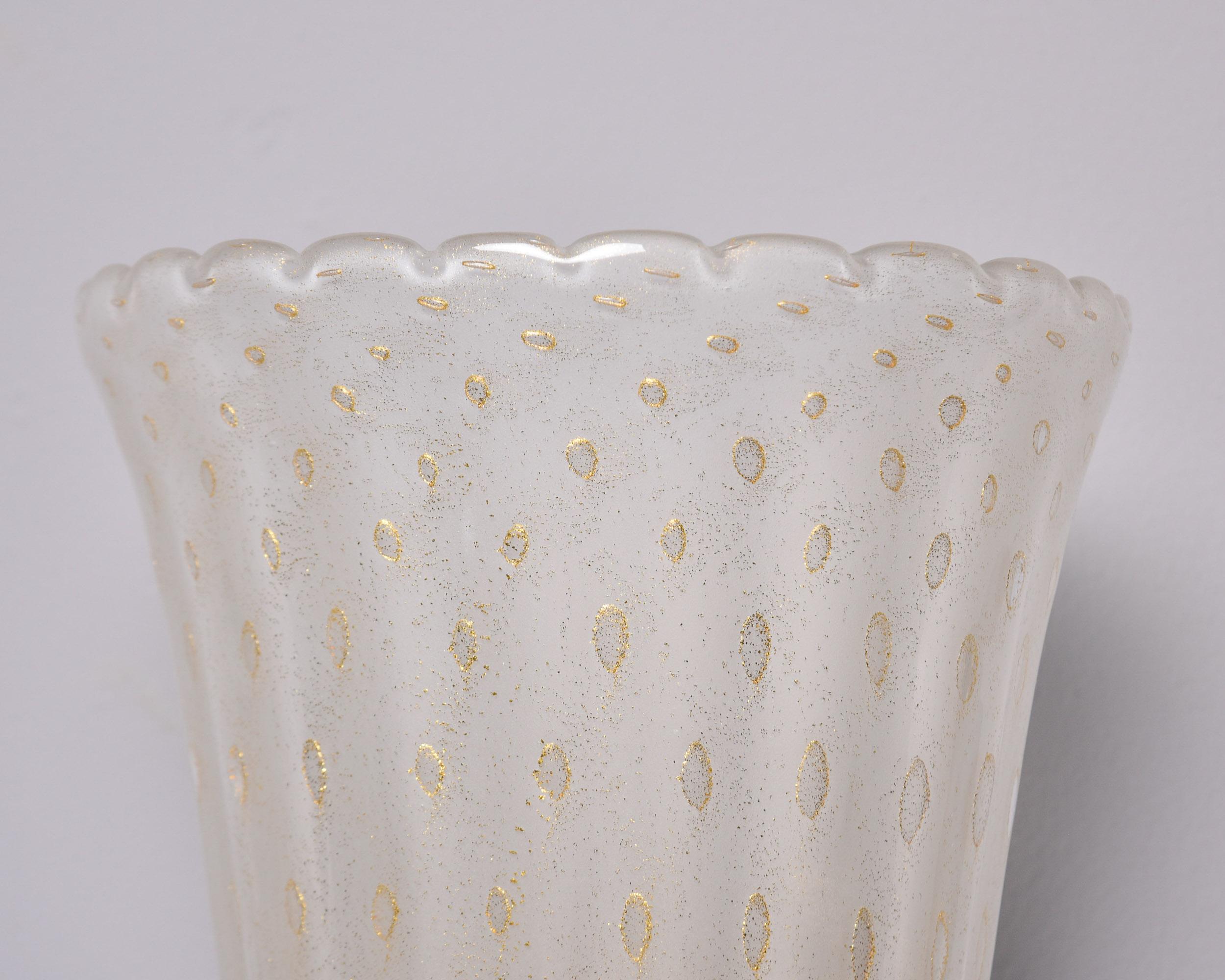 Paire de grandes appliques torchères Murano avec base en verre noir Neuf - En vente à Troy, MI