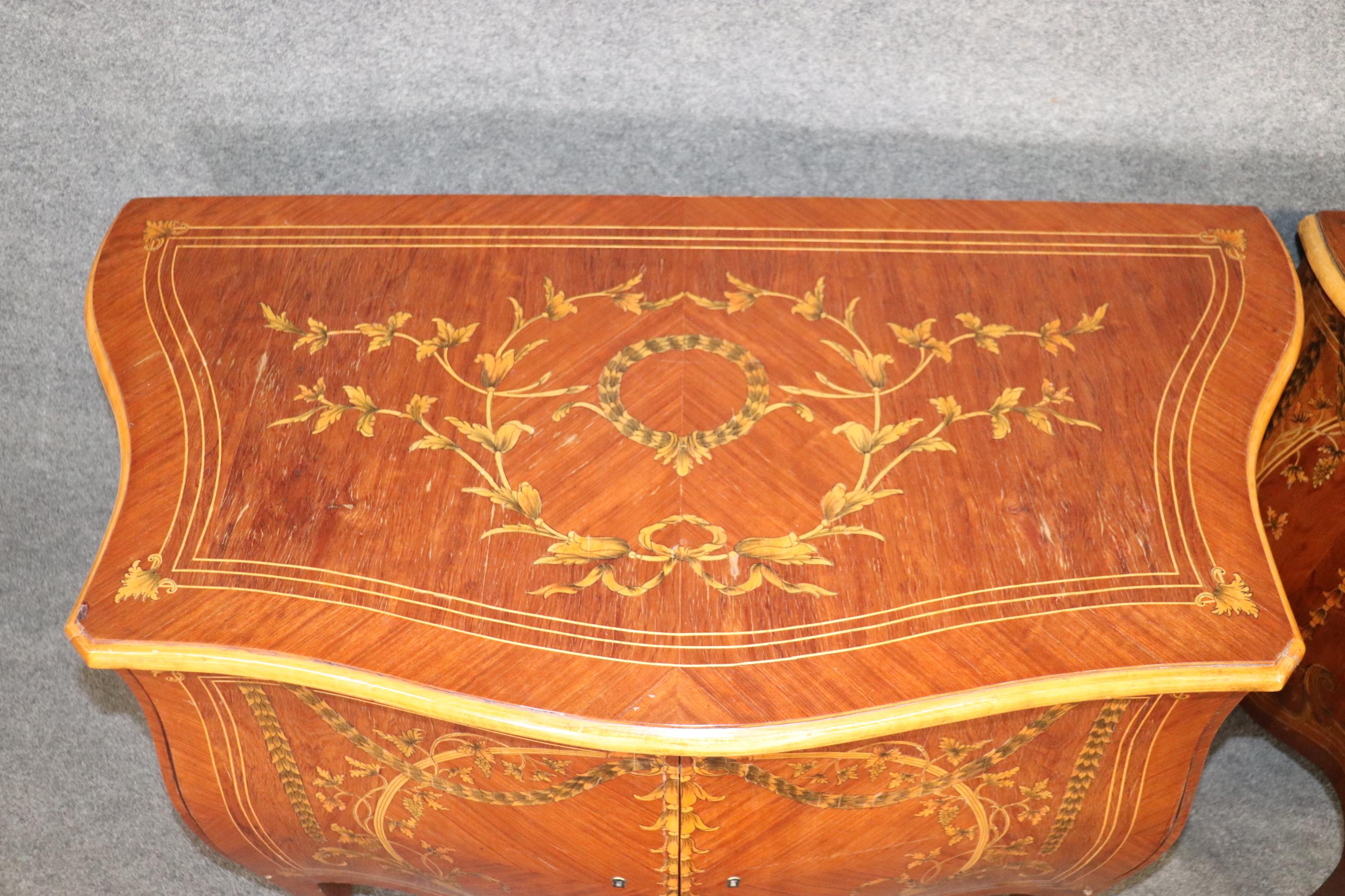 Late 20th Century Pair Large Scale Italian Maggiolini Inlaid Bombe Louis XV Commodes For Sale