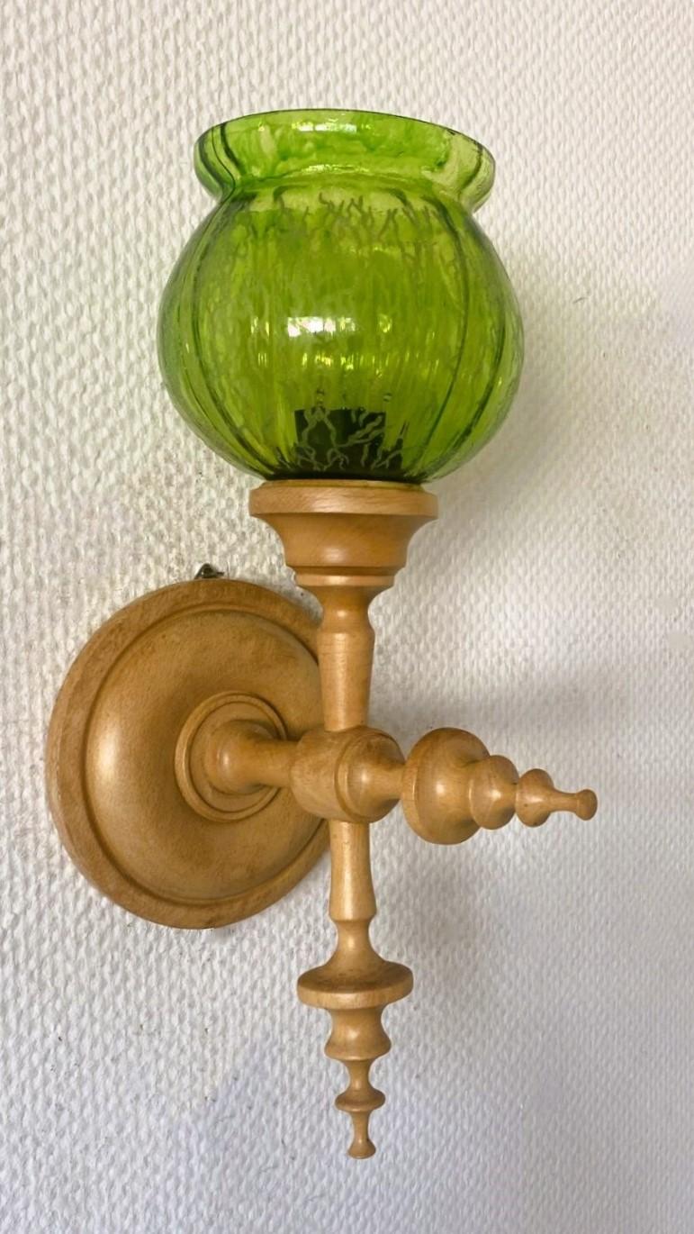 Schwedische Designer-Wandleuchter aus Kiefernglas, Schweden, 1960er Jahre, Paar (Glas) im Angebot