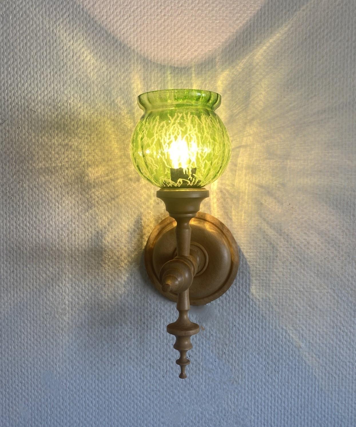 Schwedische Designer-Wandleuchter aus Kiefernglas, Schweden, 1960er Jahre, Paar im Angebot 2