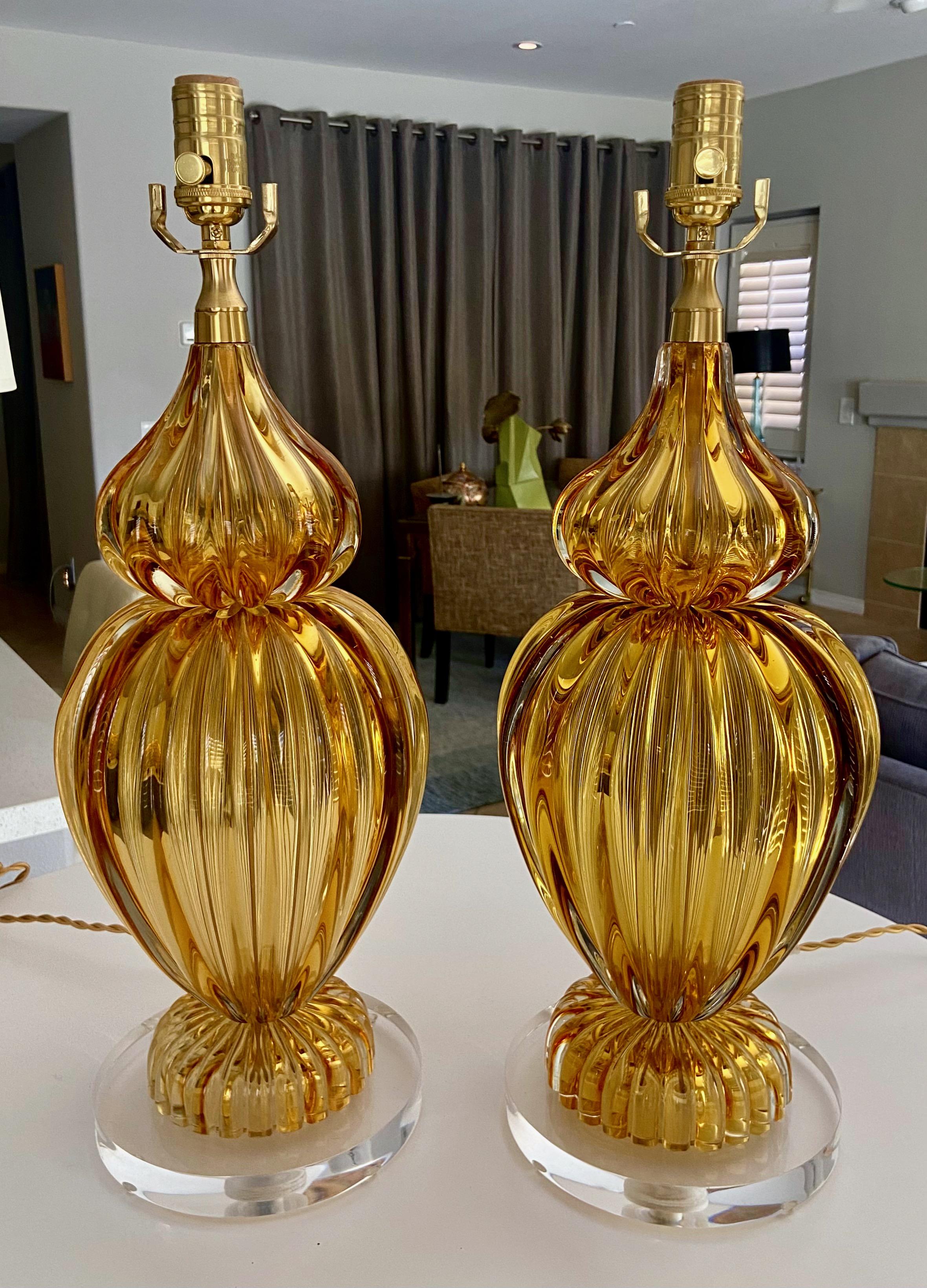 Paire de grandes lampes de table Seguso Murano en ambre doré en vente 3