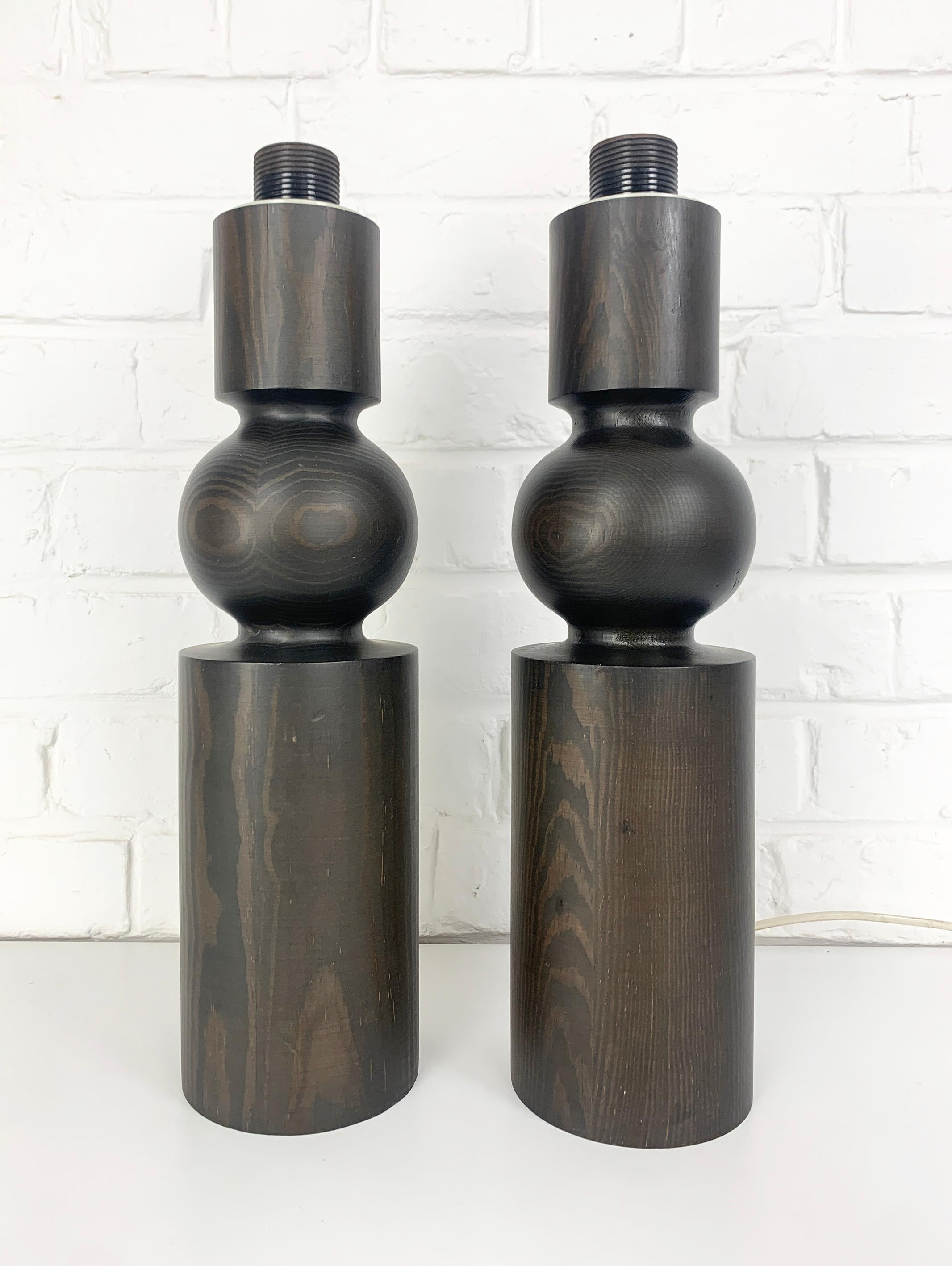 Pair large Table Lamps, Stained solid Pine, Uno Kristiansson, Luxus, Sweden For Sale 6
