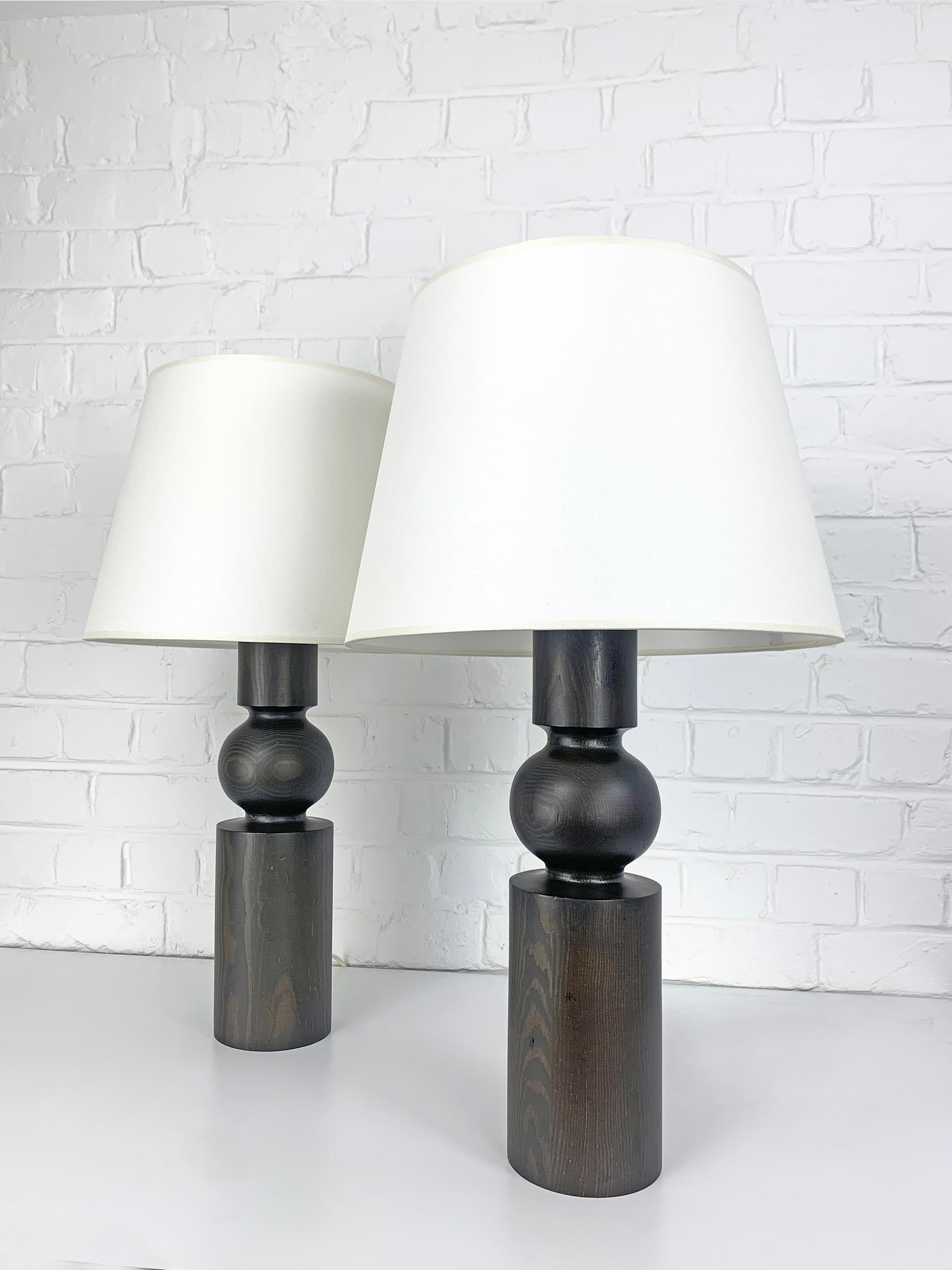 Scandinavian Modern Pair large Table Lamps, Stained solid Pine, Uno Kristiansson, Luxus, Sweden For Sale