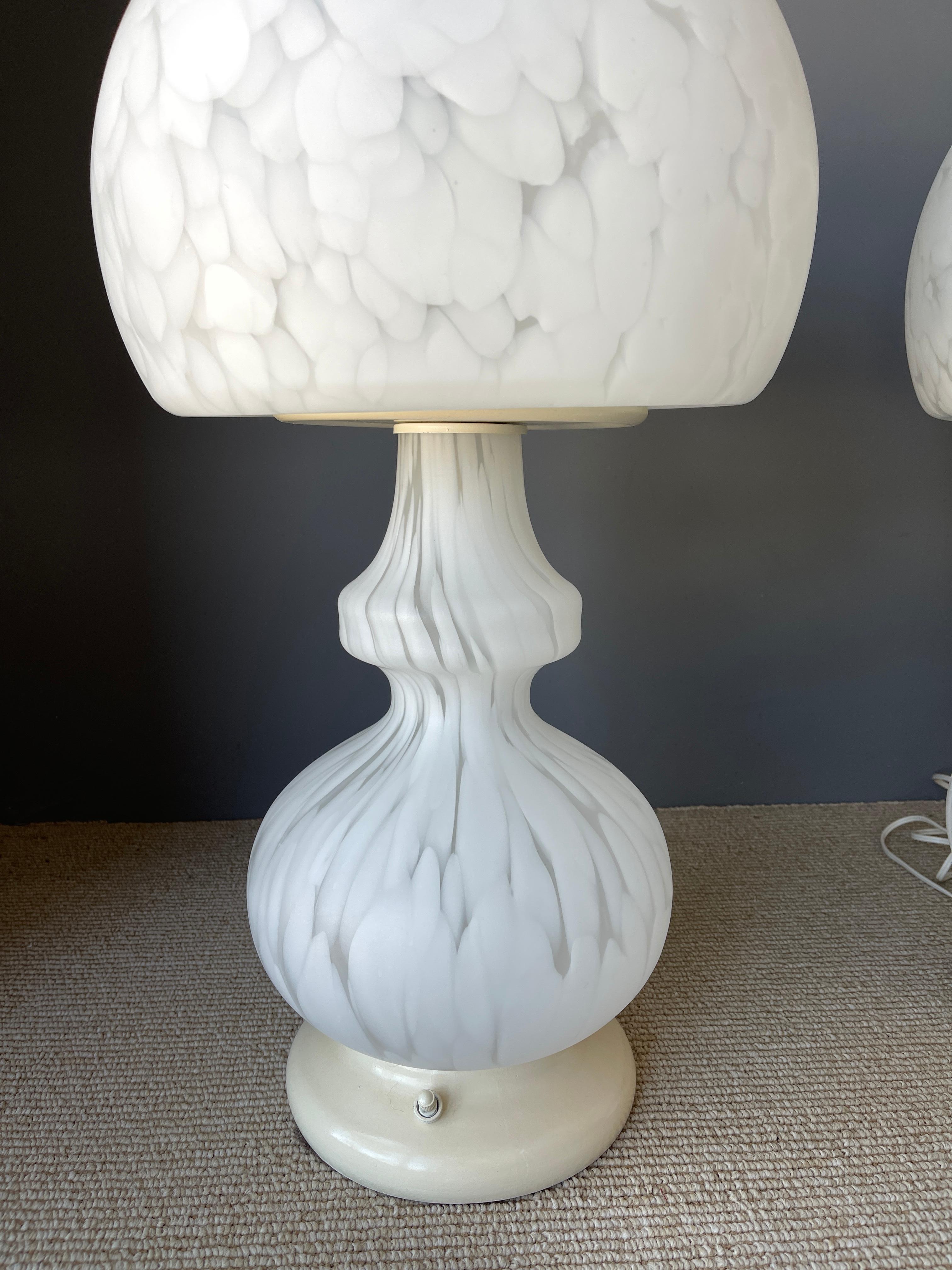 Mid-Century Modern Pair Large White Spotted, Frosted Murano Glass Table Lamps, Italy For Sale