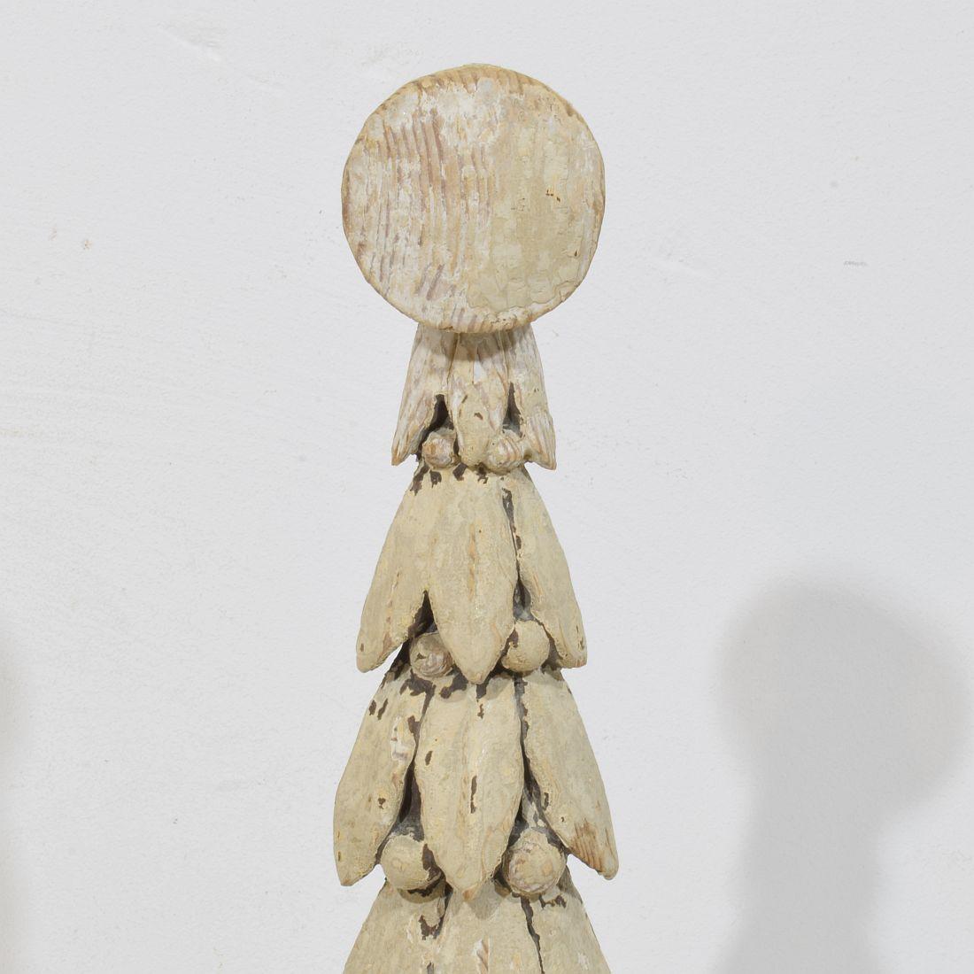 Pair Late 18th Century French Neoclassical Carved Wooden Ornaments For Sale 8