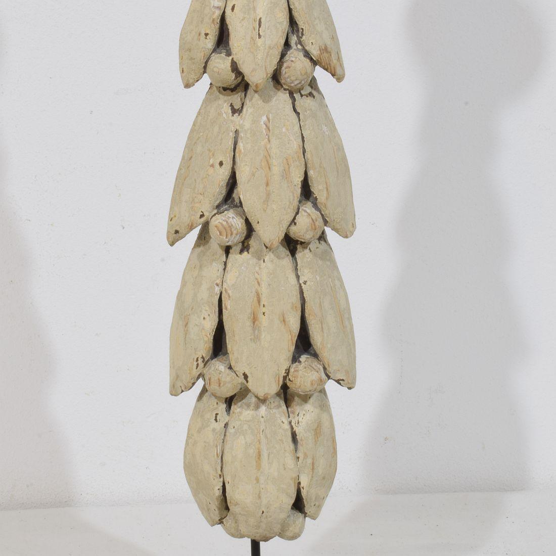 Pair Late 18th Century French Neoclassical Carved Wooden Ornaments For Sale 9