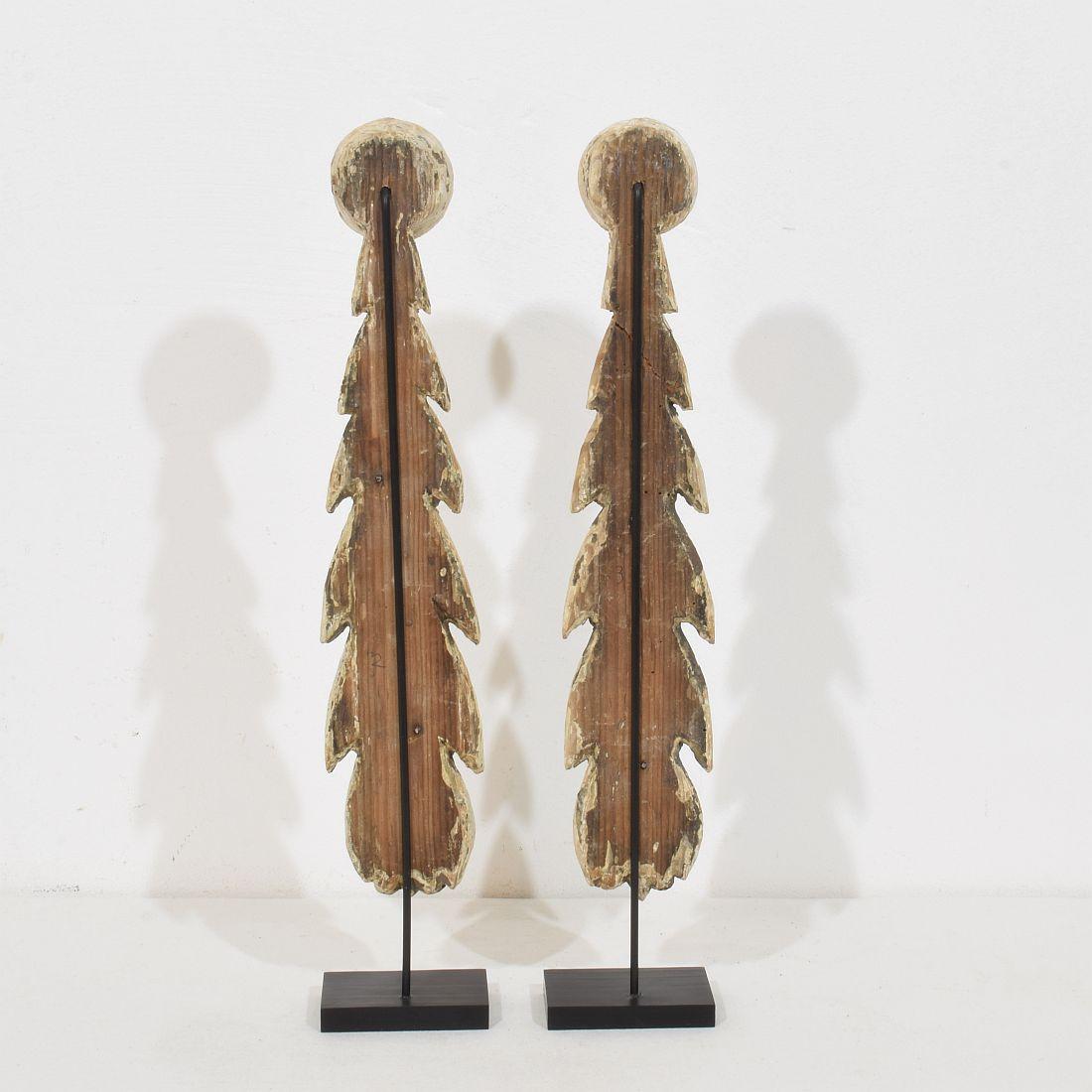 Pair Late 18th Century French Neoclassical Carved Wooden Ornaments For Sale 1