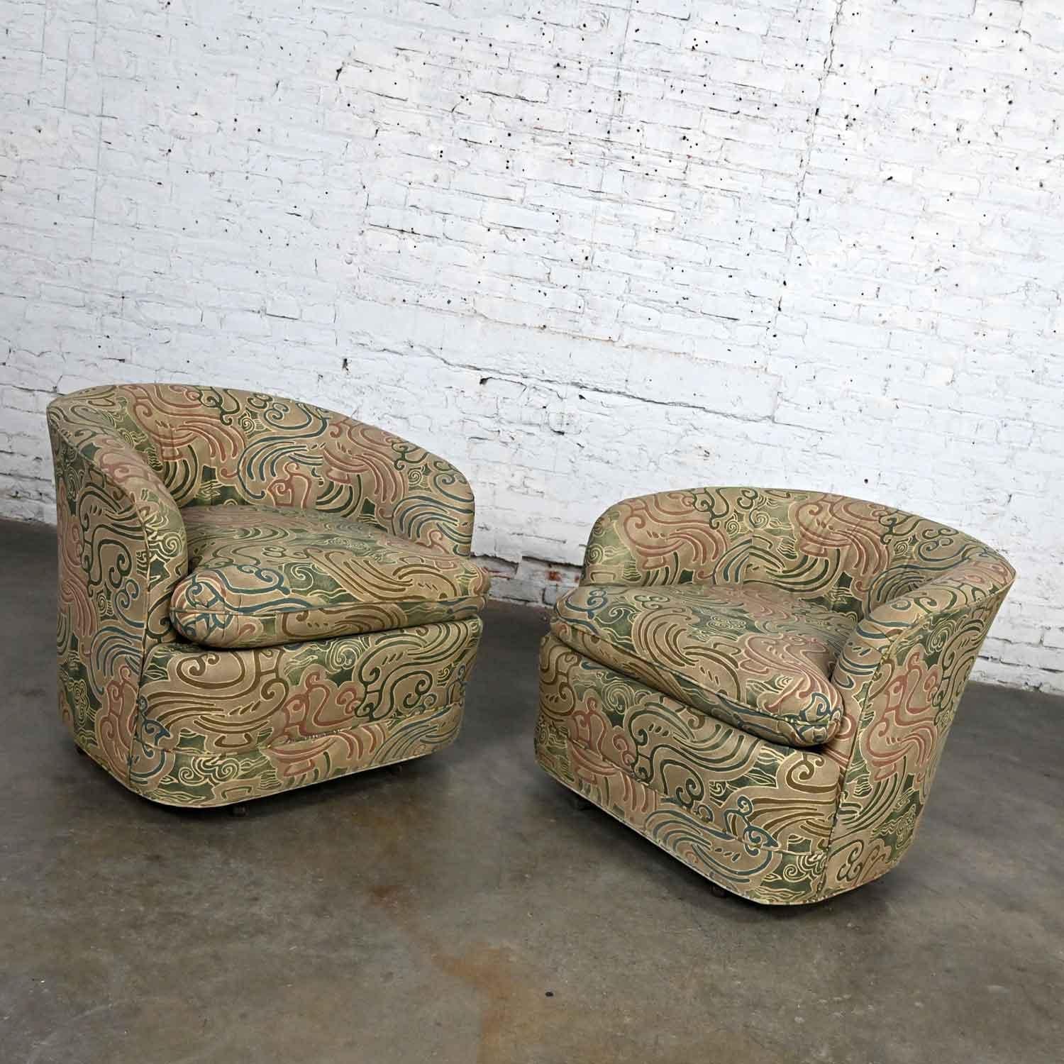 Paar moderne Drexel Heritage drehbare Fassstühle aus dem späten 20. Jahrhundert mit Orig-Stoff (amerikanisch) im Angebot