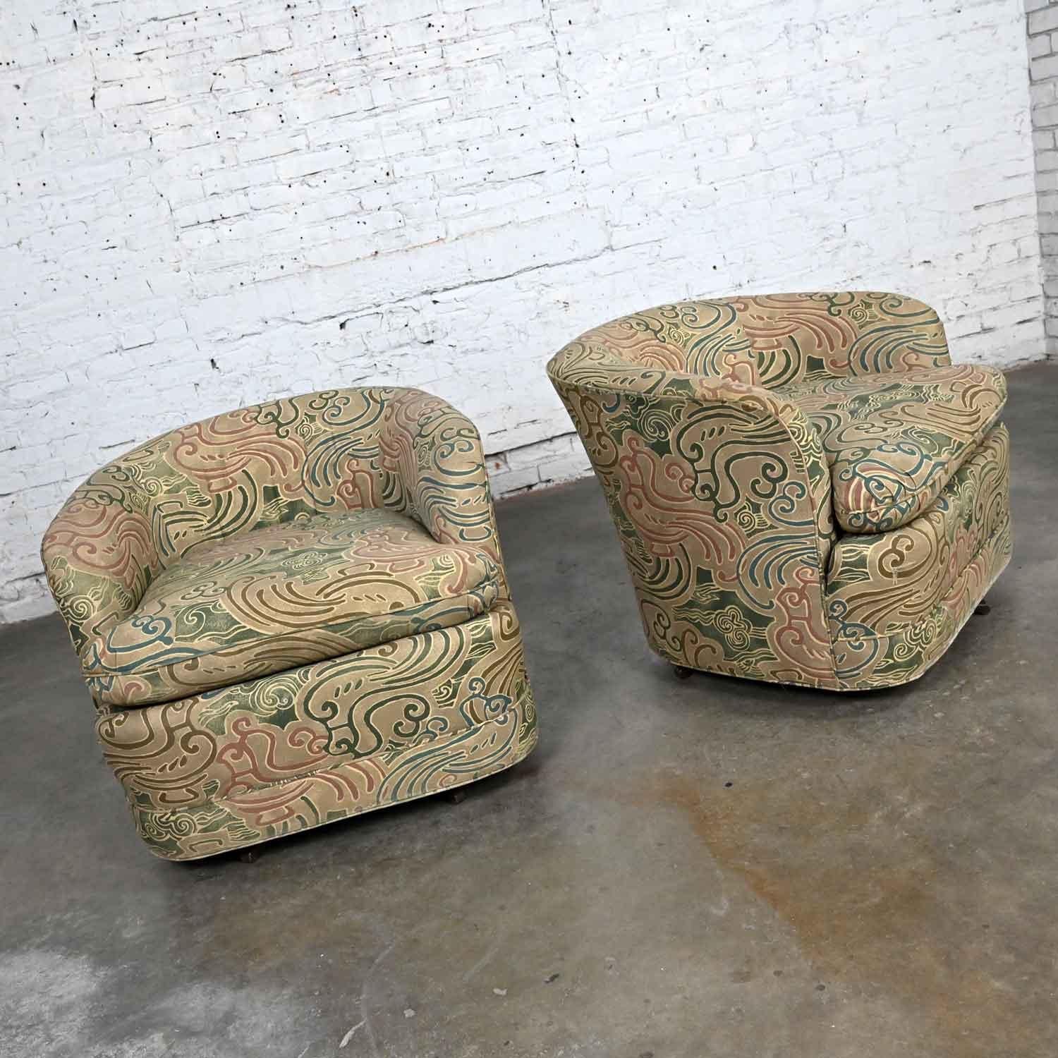 Paar moderne Drexel Heritage drehbare Fassstühle aus dem späten 20. Jahrhundert mit Orig-Stoff im Zustand „Gut“ im Angebot in Topeka, KS
