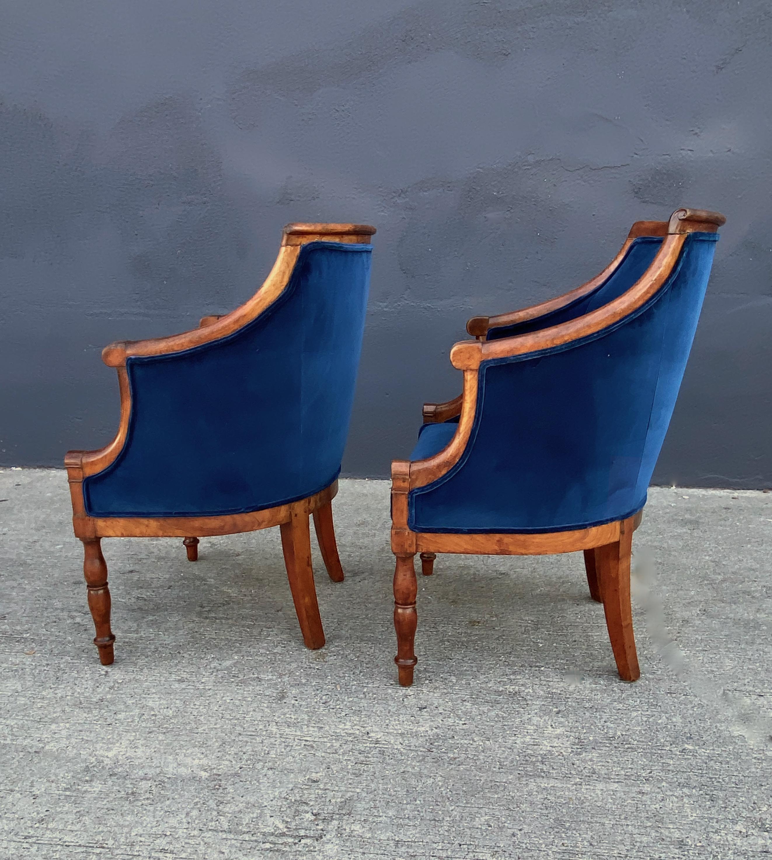 Pair Late Empire Barrel Back Chairs In Good Condition In Pasadena, CA