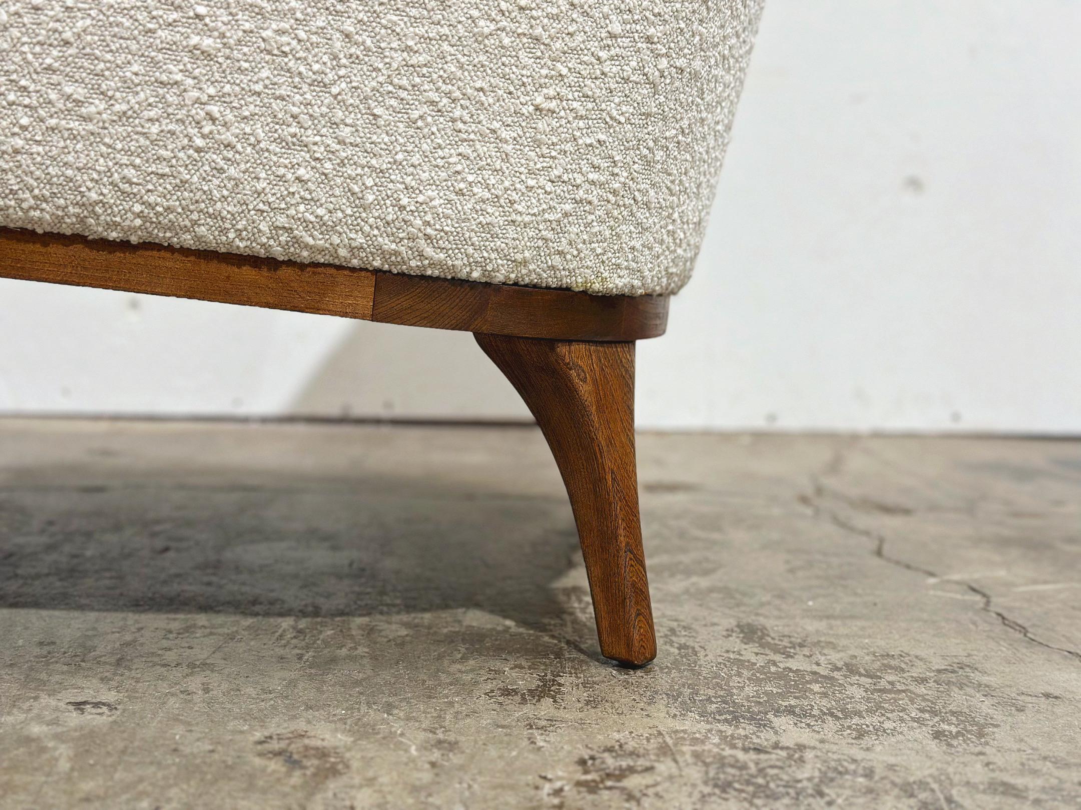 Mid-Century Modern Pair Lawrence Peabody Lounge Chairs - Richardson Nemschoff - White Boucle For Sale