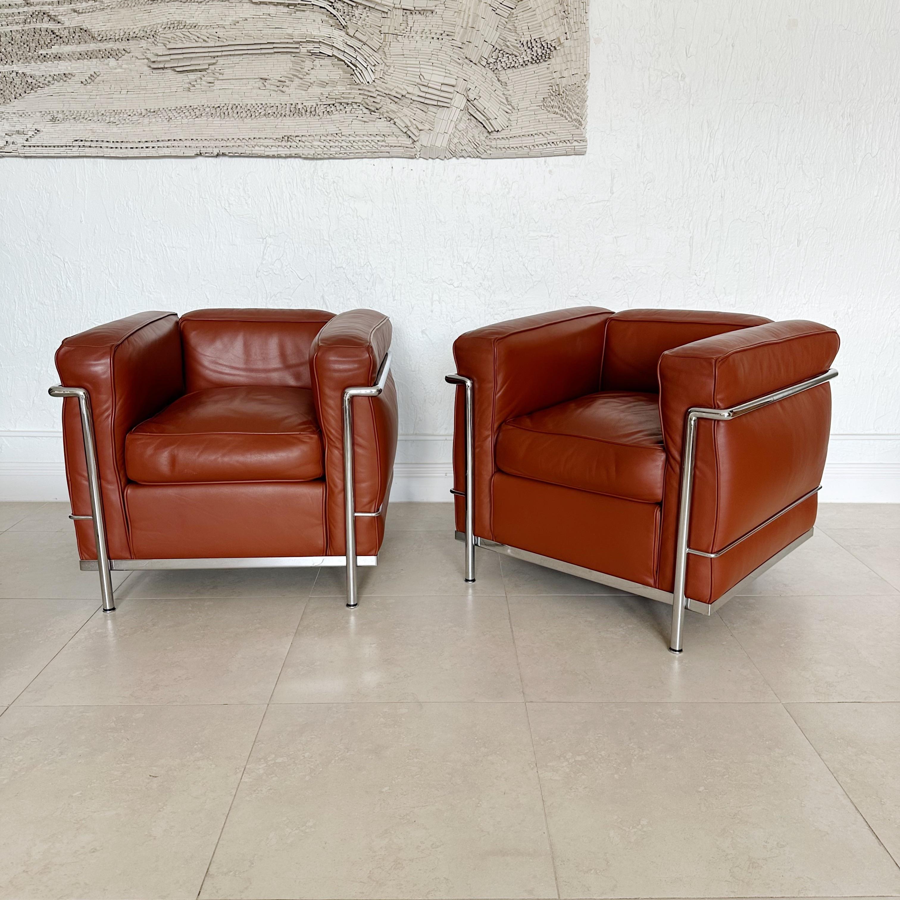 Pair Lc2 Armchairs, Le Corbusier by Cassina Circa 1980's In Good Condition In West Palm Beach, FL