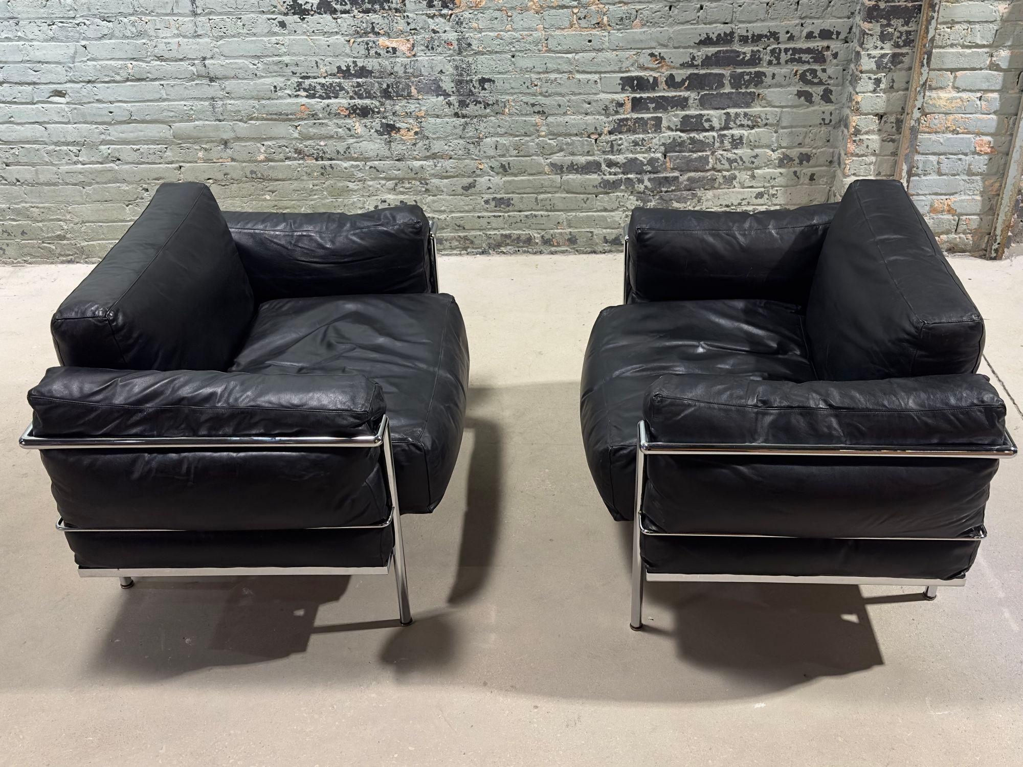 Steel Pair LC3 Grand Modele Lounge Arm Chair Style of Le Corbusier, 1980 For Sale