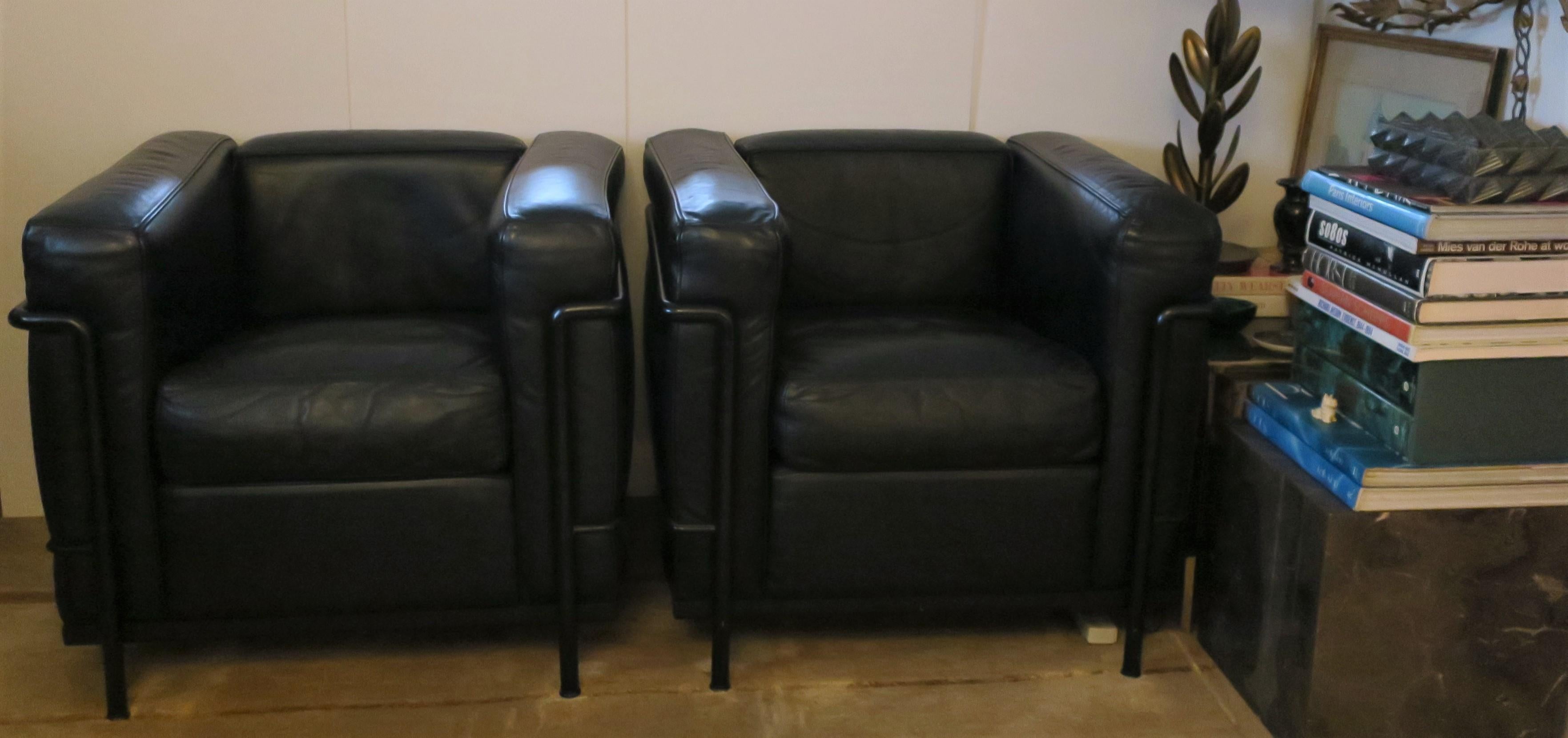 Pair Le Corbusier LC2 Black Leather Chairs by Cassina 8