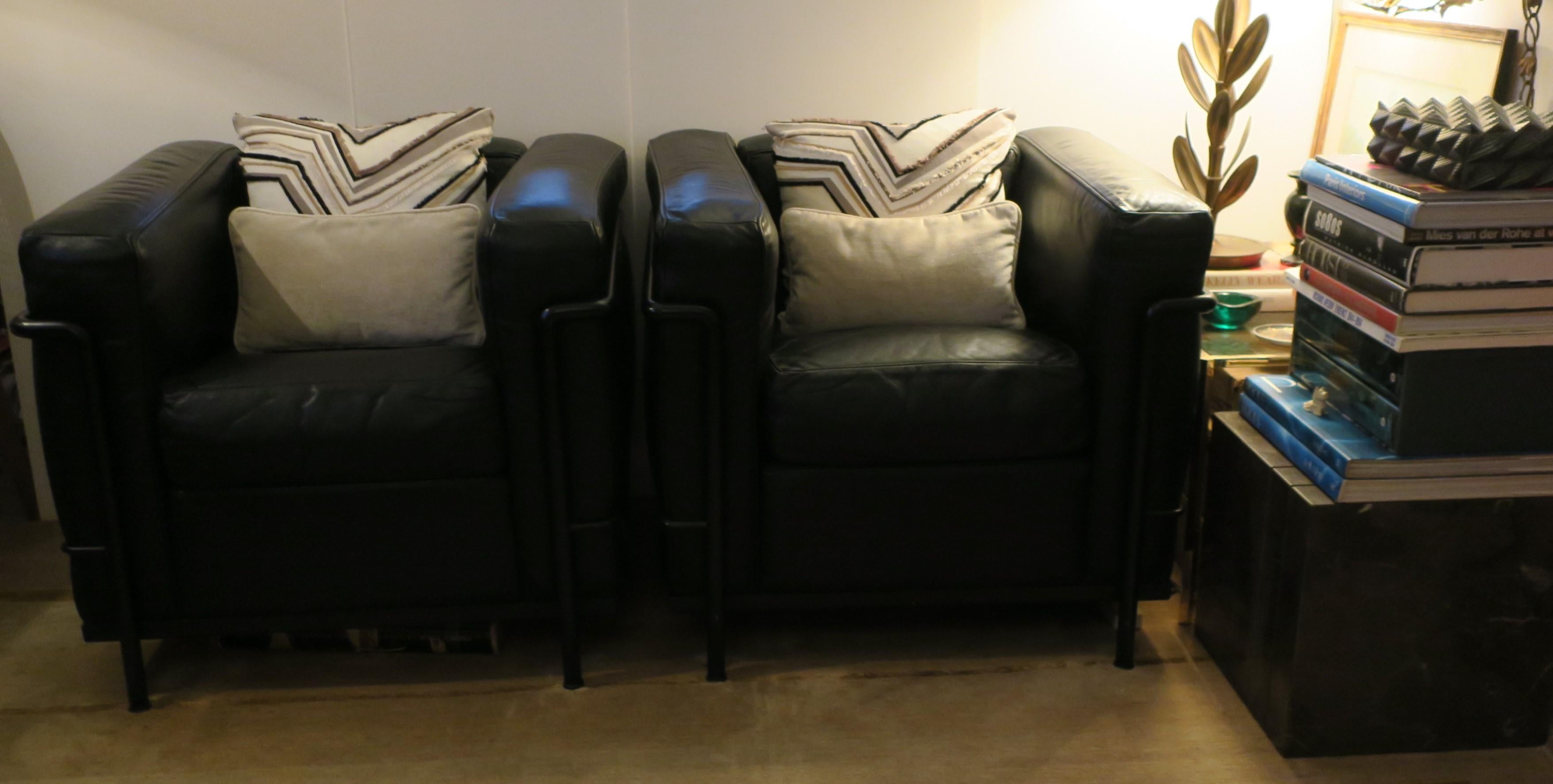 Italian Pair Le Corbusier LC2 Black Leather Chairs by Cassina