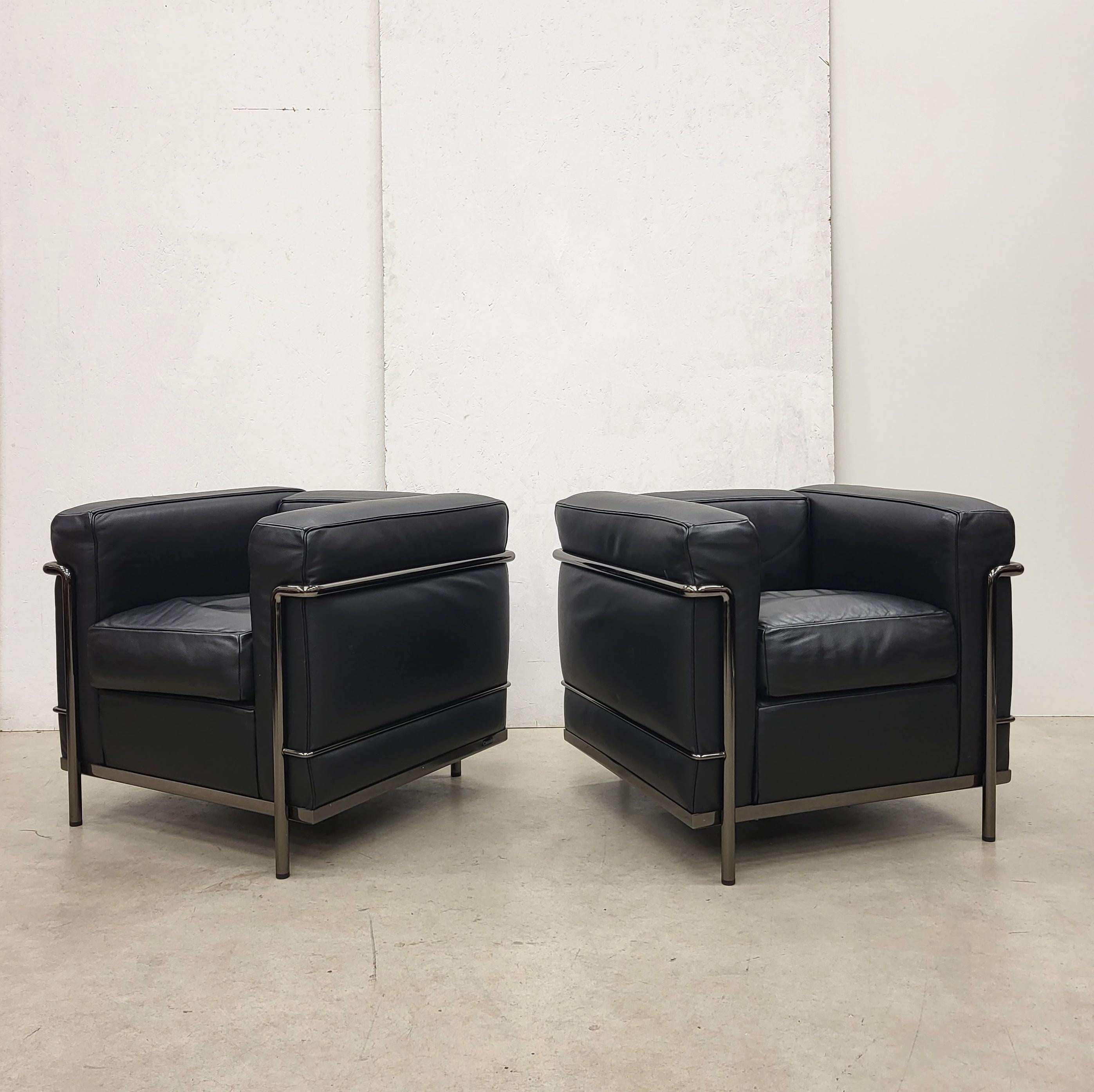 These timeless iconic chairs by Le Corbusier model LC2 were designed in 1928 by Le Corbusier and produced by Cassina in the 2019. These club chairs coming from a special series and having a 