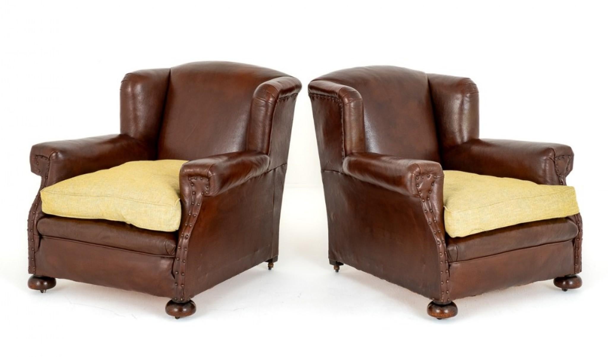 Pair Leather Club Chairs Victorian Antiques 1900 In Good Condition For Sale In Potters Bar, GB