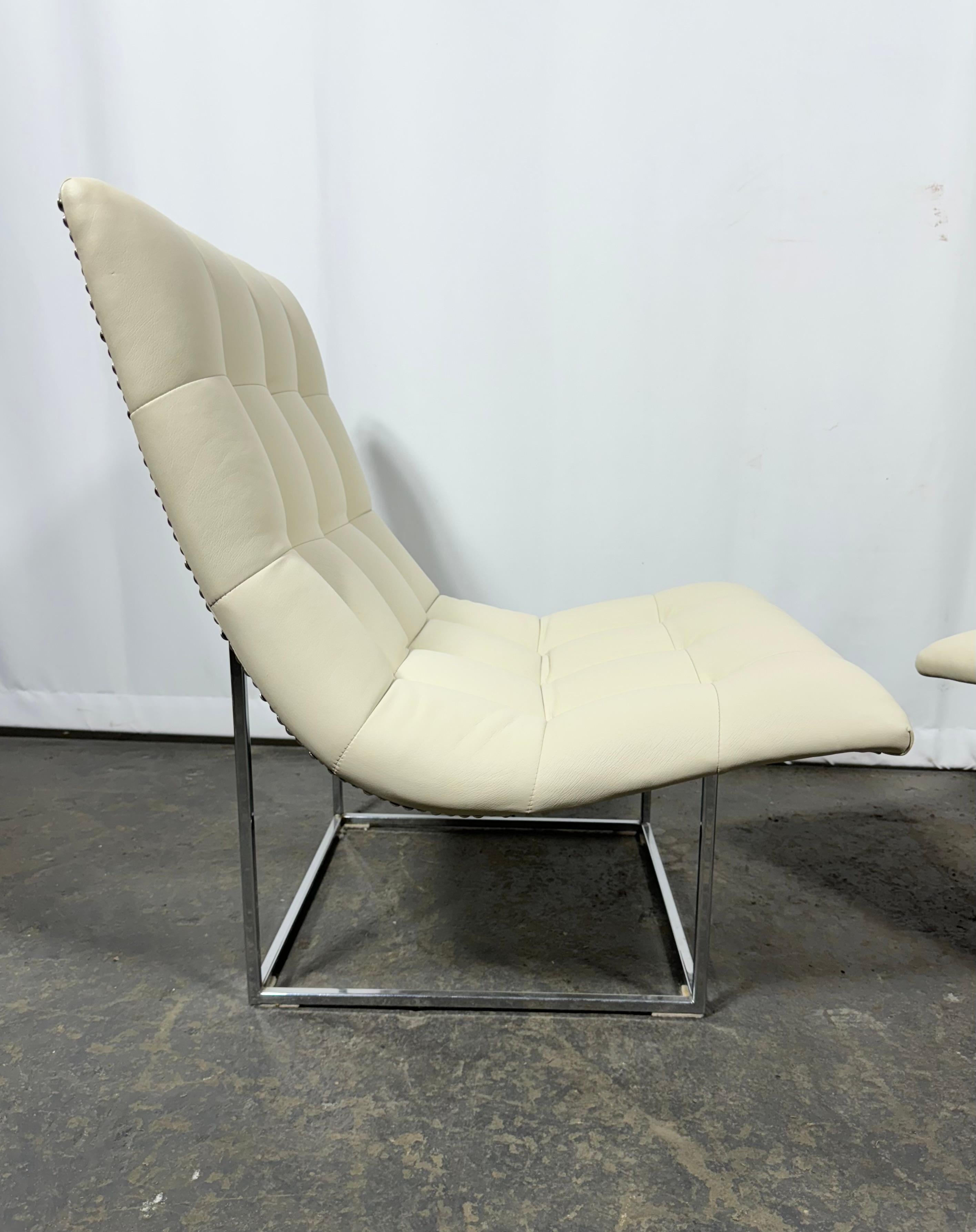 Pair Leather Milo Baughman / Thayer Coggin Lounge Scoop Chairs For Sale 1