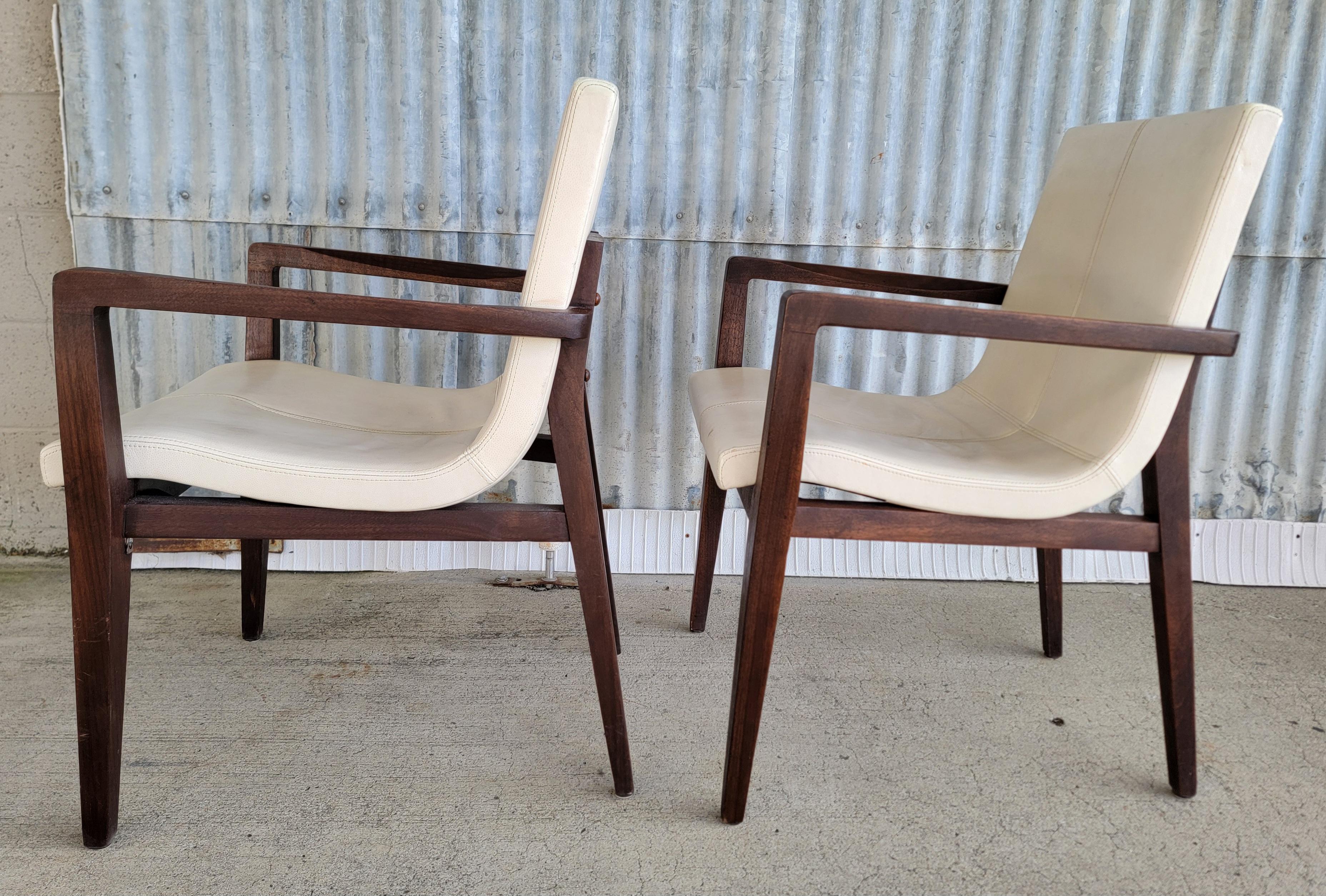 Pair Leather Siren Scoop Armchairs by Holly Hunt In Good Condition For Sale In Fulton, CA