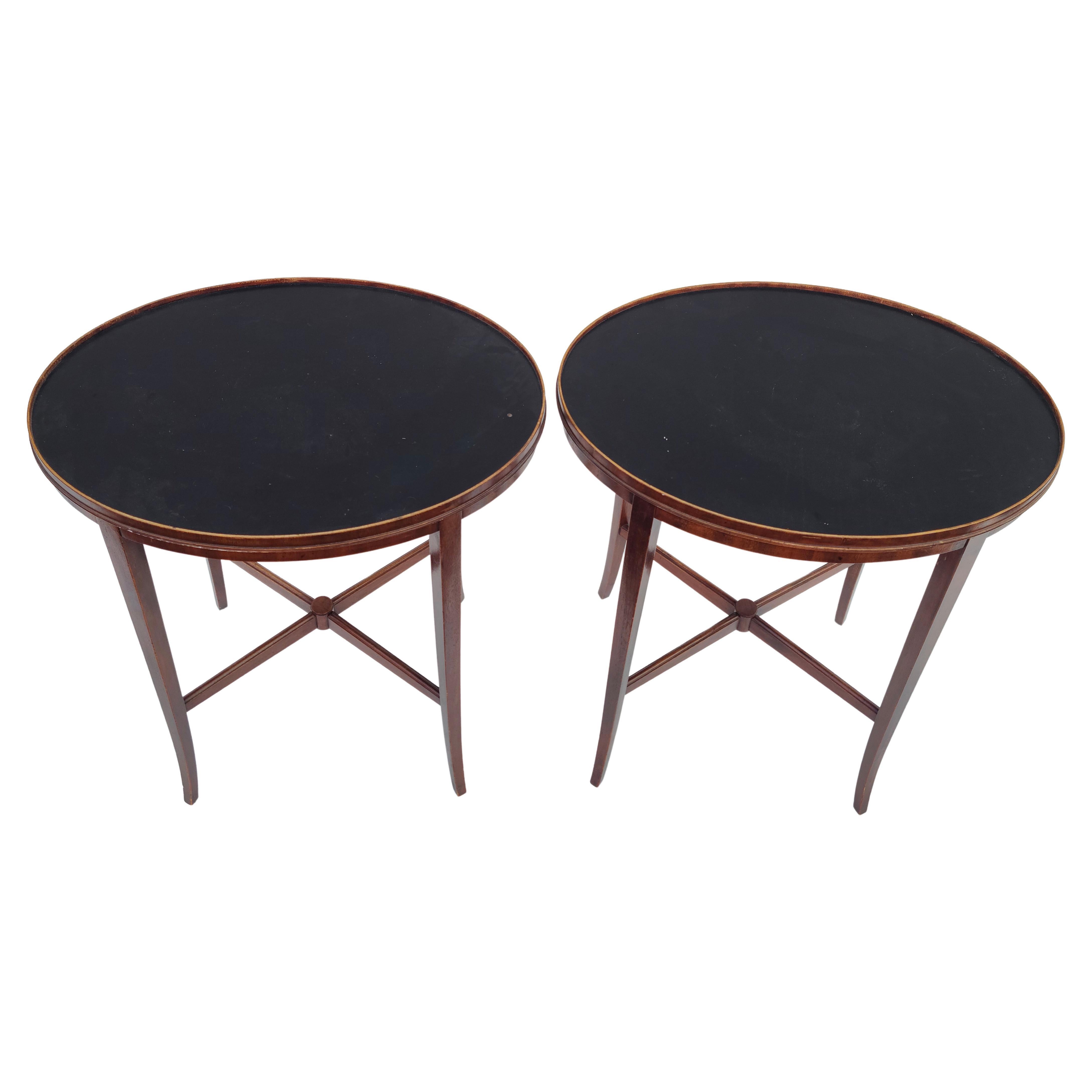 Pair Leather Top Oval Side Tables Style of Tommi Parzinger Charak In Good Condition For Sale In Fraser, MI