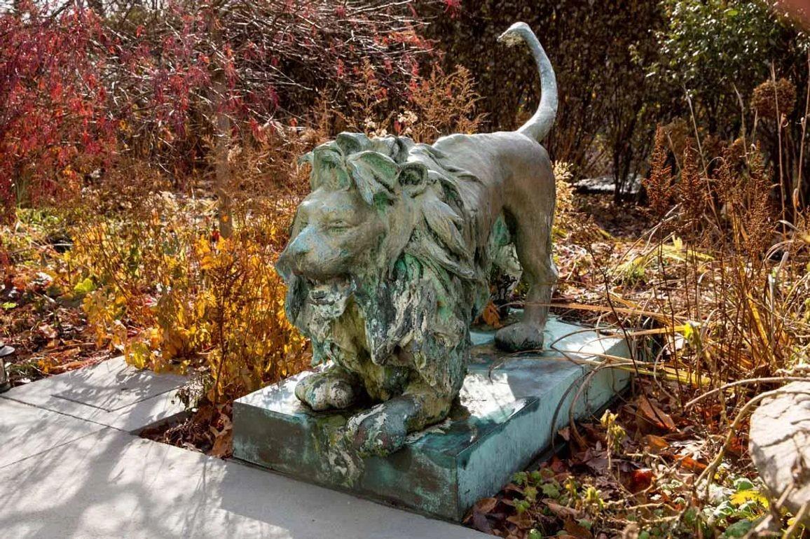 Lion Fountains, Lifesize Outdoor Statues, Patinated Bronze, England, 1860s For Sale 6