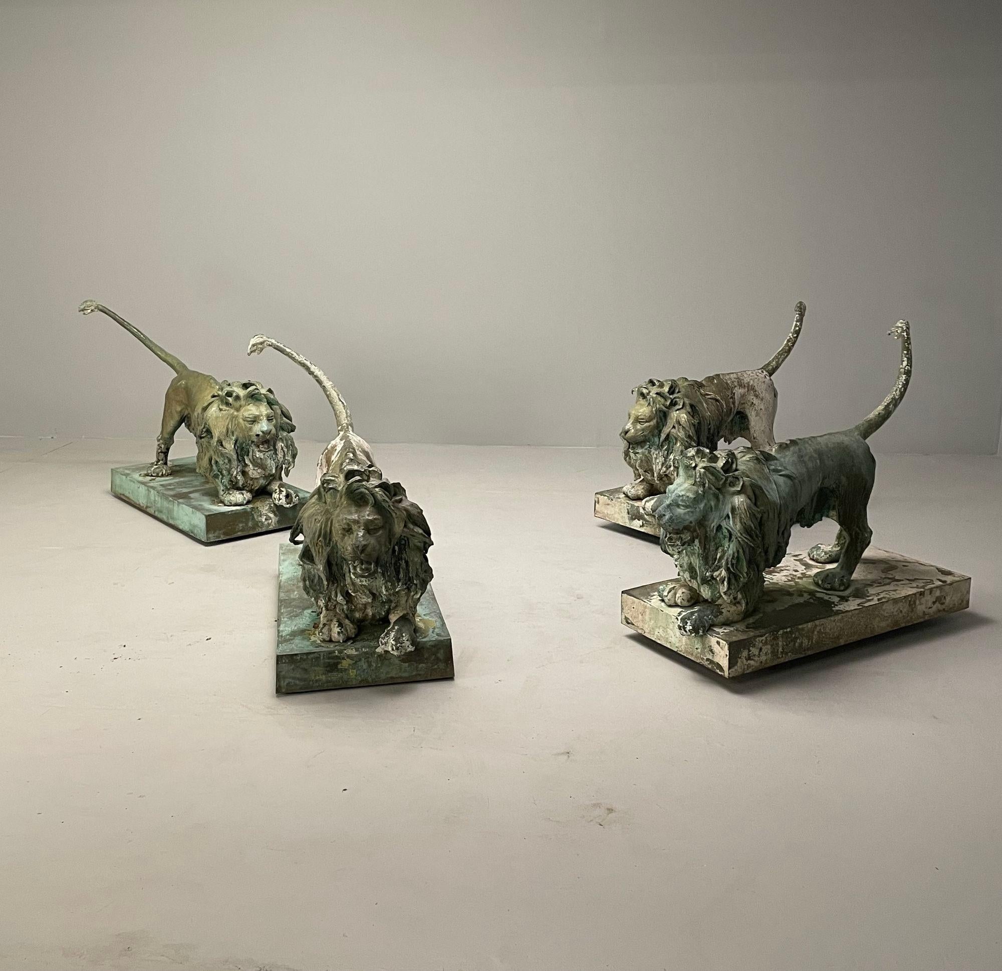Lion Fountains, Lifesize Outdoor Statues, Patinated Bronze, England, 1860s In Good Condition For Sale In Stamford, CT