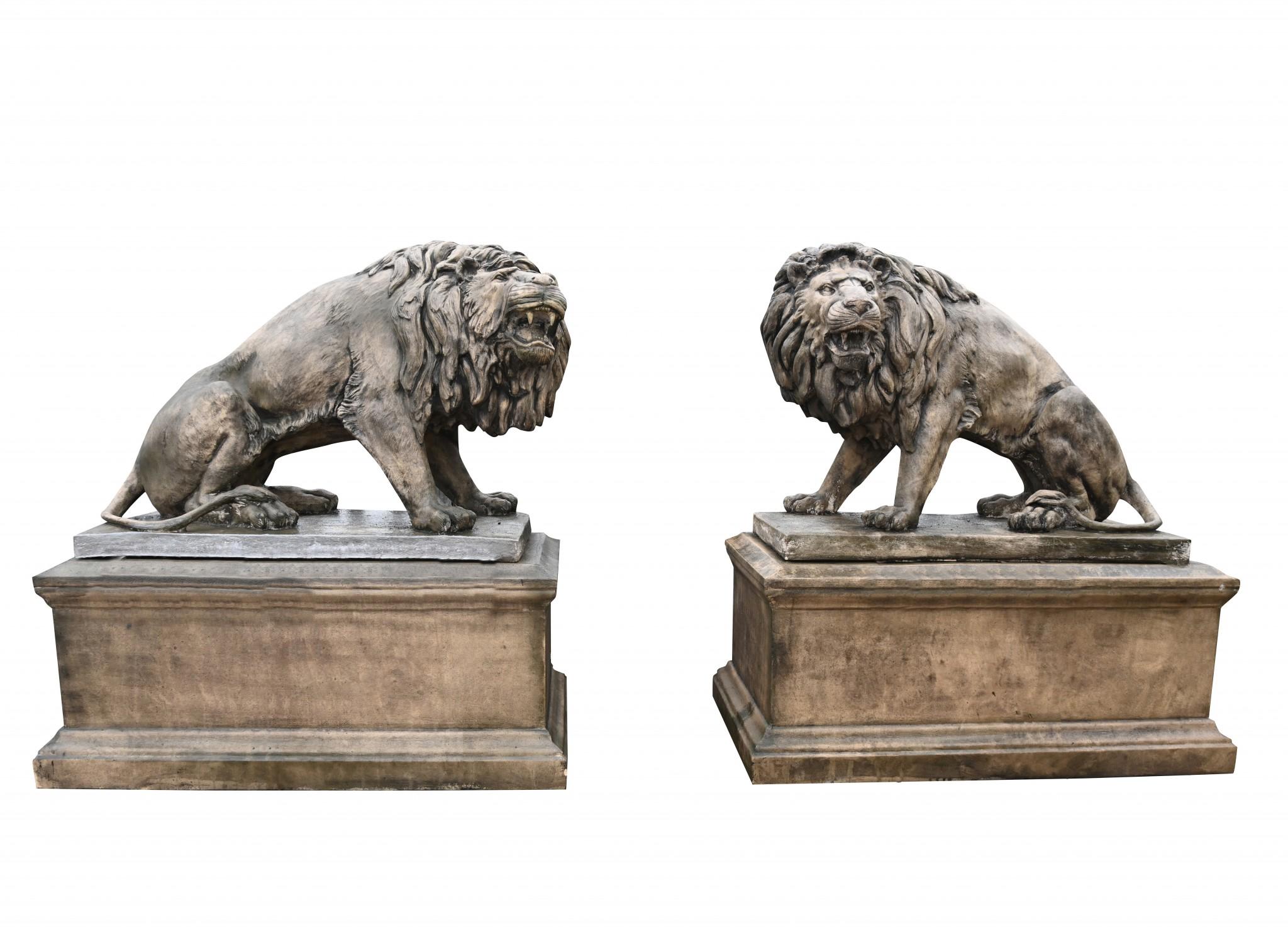 Pareja de estatuas de portero león a tamaño natural Casa de campo de piedra en venta 7