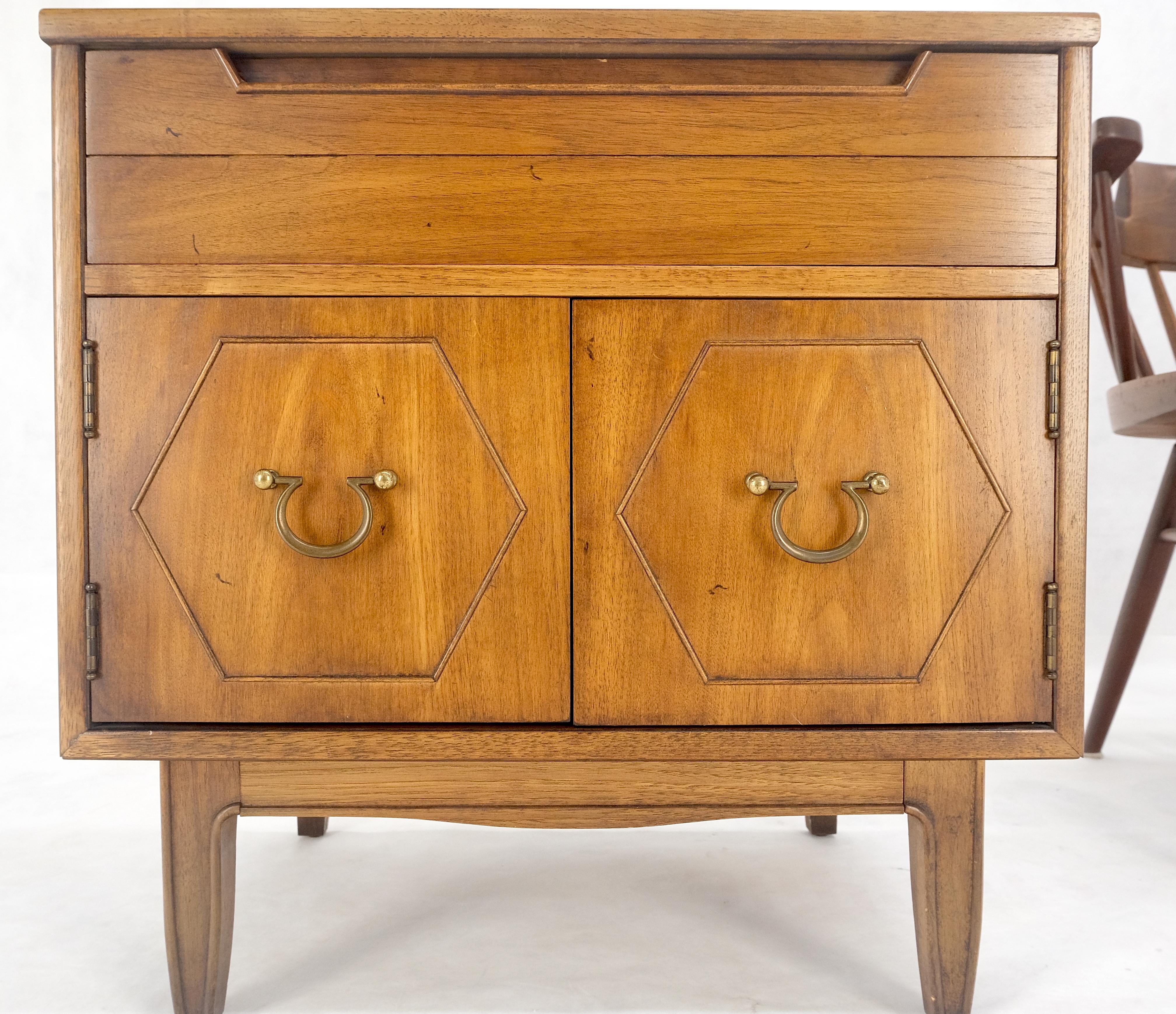 Pair Light Walnut One Drawer Two Doors Solid Brass Bucked Pulls Nightstands MINT In Good Condition For Sale In Rockaway, NJ