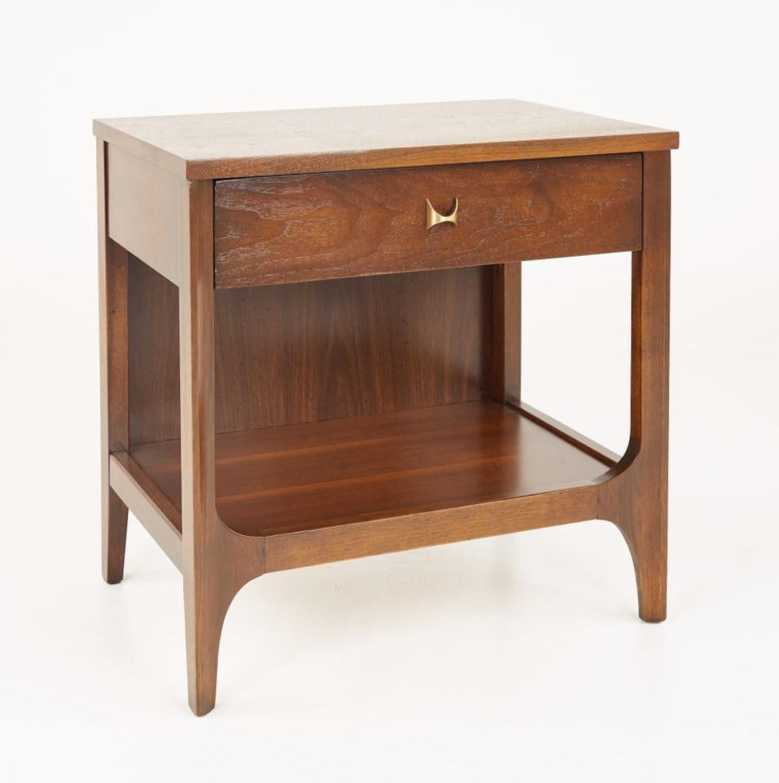 Late 20th Century Pair Lightly Restored Broyhill Brasilia Walnut & Brass Nightstands or End Tables