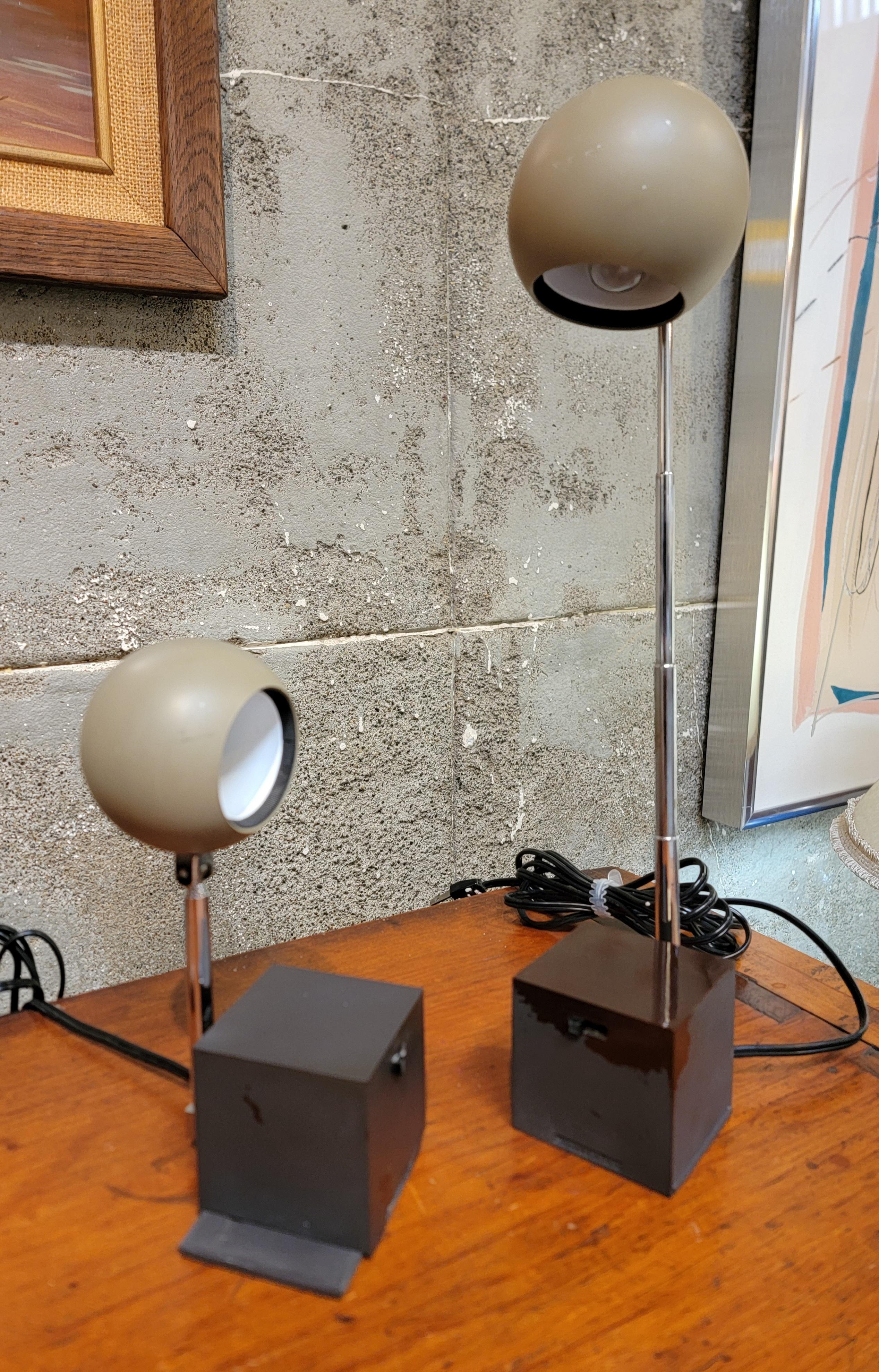 Pair Lightolier 