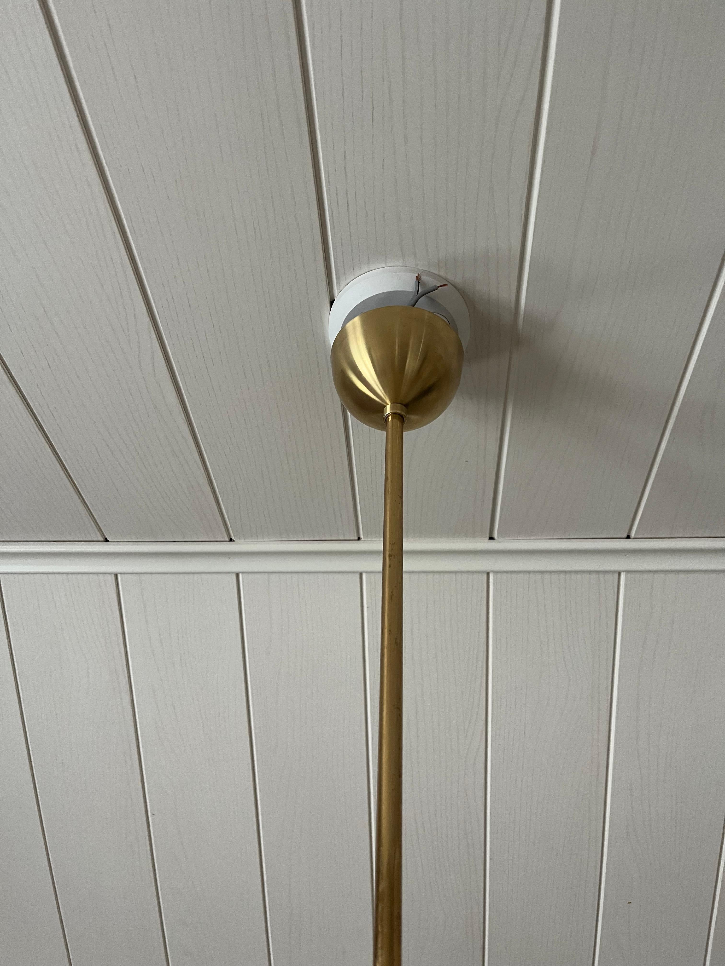 Finlandese Coppia di lampade da soffitto Lisa Johansson-Pape (ORNO). in vendita