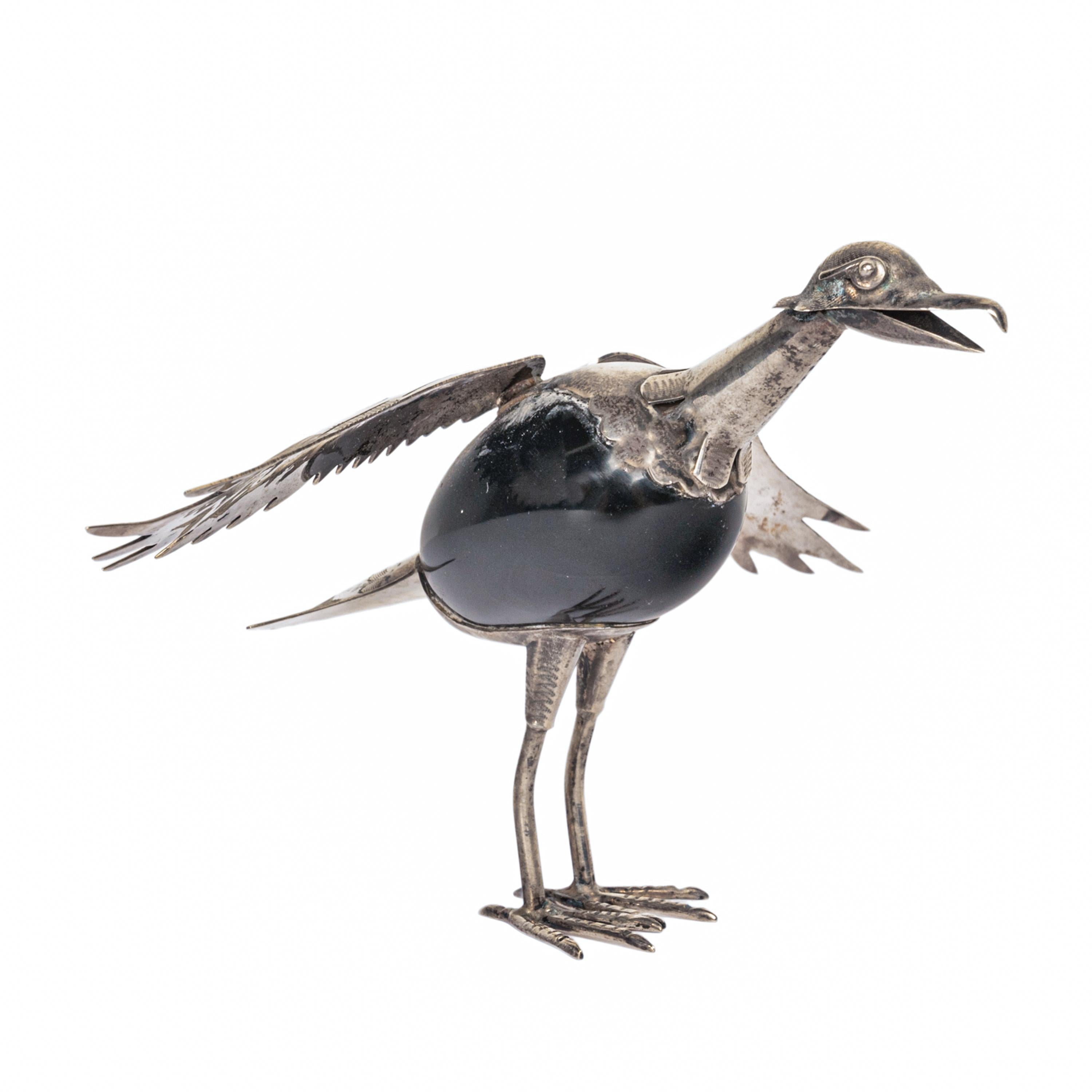 Pair Los Castillo Mexican Taxco Engraved Sterling Silver Black Onyx Birds 1950s 2