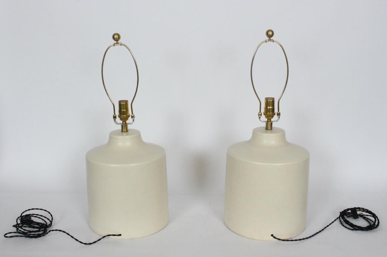 Pair Lotte and Gunnar Bostlund Off White Pottery Table Lamps, 1960's In Good Condition For Sale In Bainbridge, NY