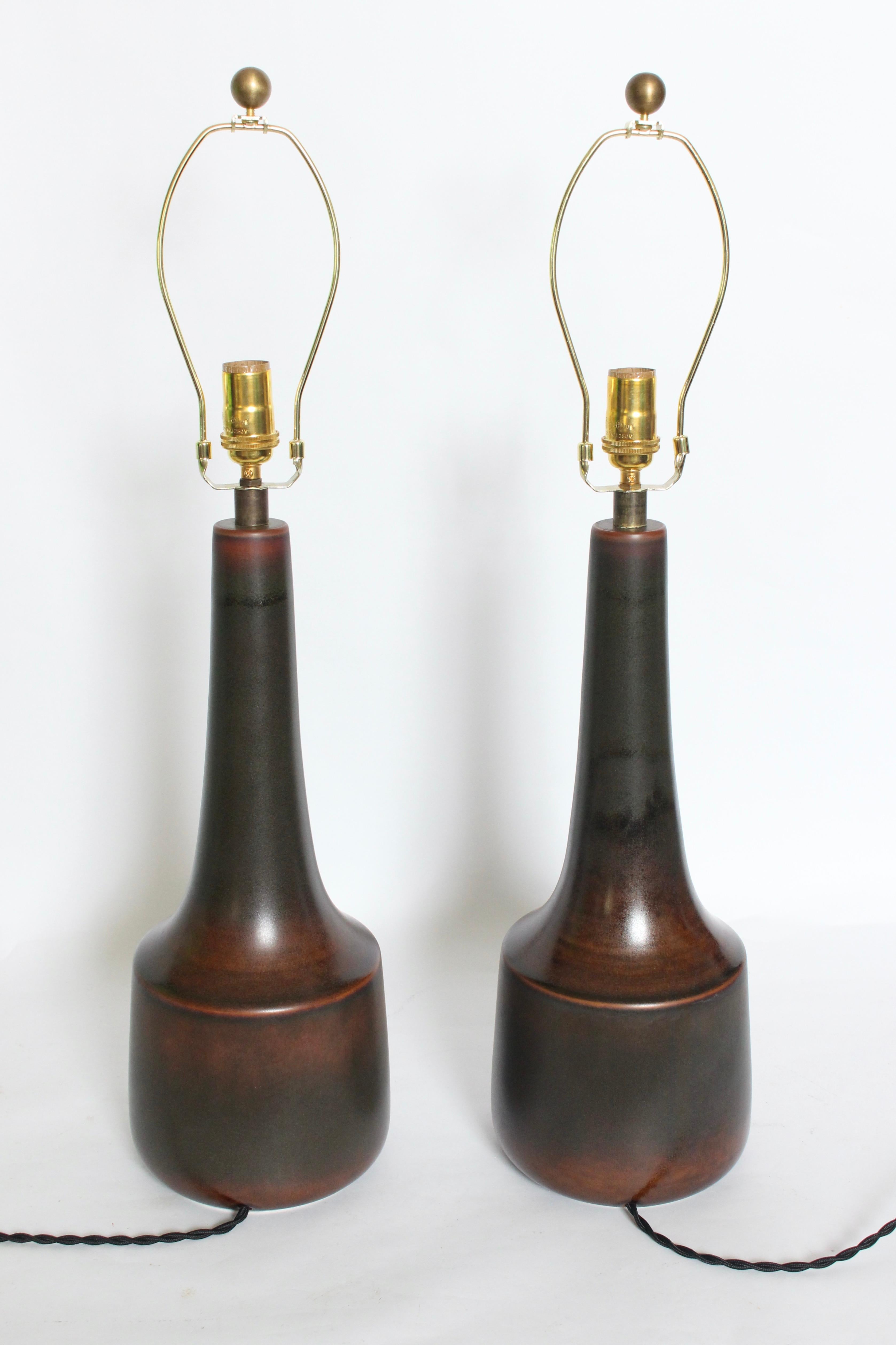 Pair Lotte & Gunnar Bostlund Dark Green & Chestnut Stoneware Table Lamps, 1970's 11