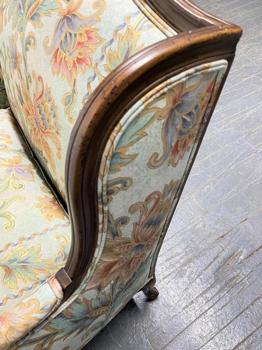 Paire de chaises surdimensionnées de style ancien Louis XIV en vente 1