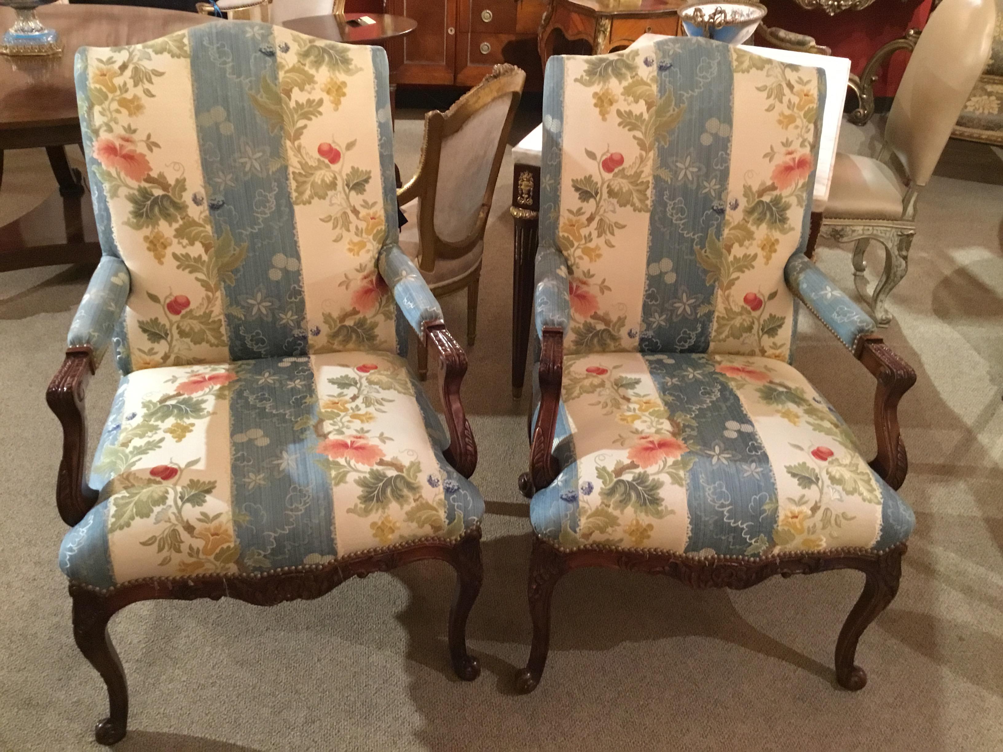 Pair of Louis XV Style Armchairs, Large Scale, Designer Upholstery Walnut In Good Condition In Houston, TX