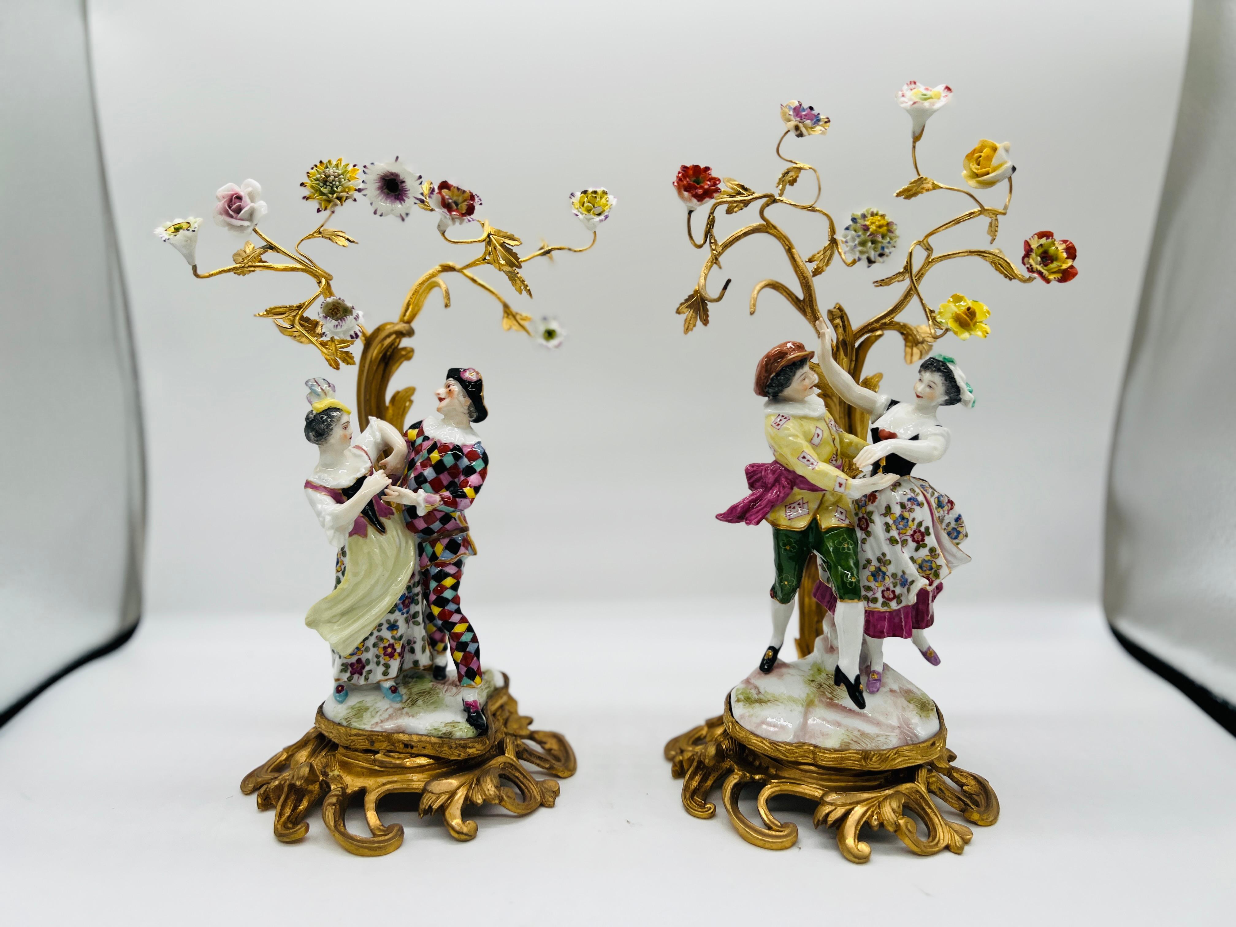 Samson, Edme Et Cie (Founded 1845), circa 1880. 

A very fine grouping of two porcelain displays:

1) Depicting Harlequin couple dancing after the original Meissen 