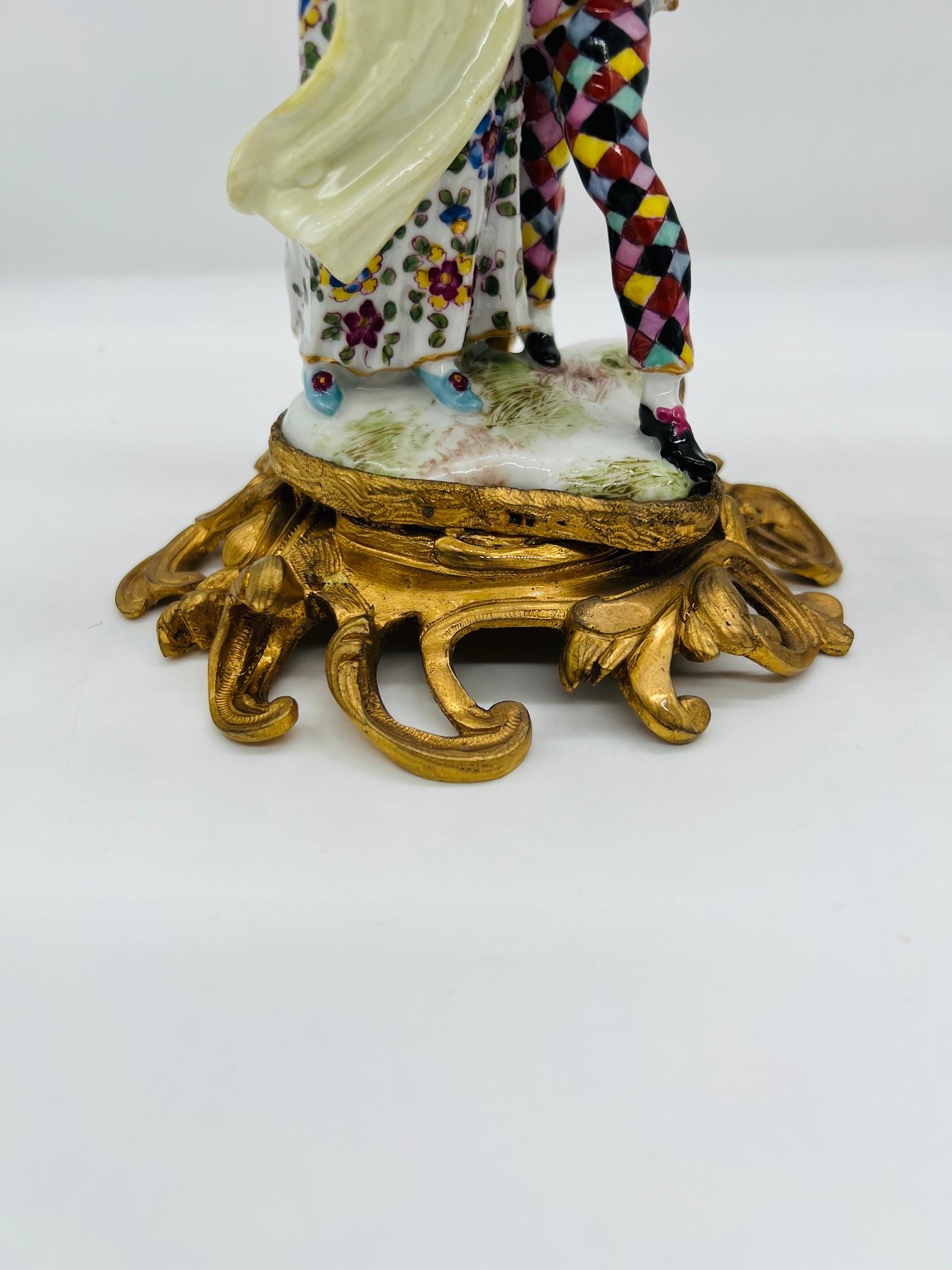 Pareja, Figuras Florales de Porcelana Estilo Luis XV Firmadas en Bronce Dorado y Samson C 1880 en venta 3